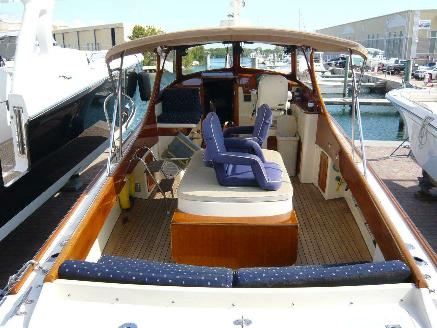 1998 Hinckley 36 Classic - Image 8