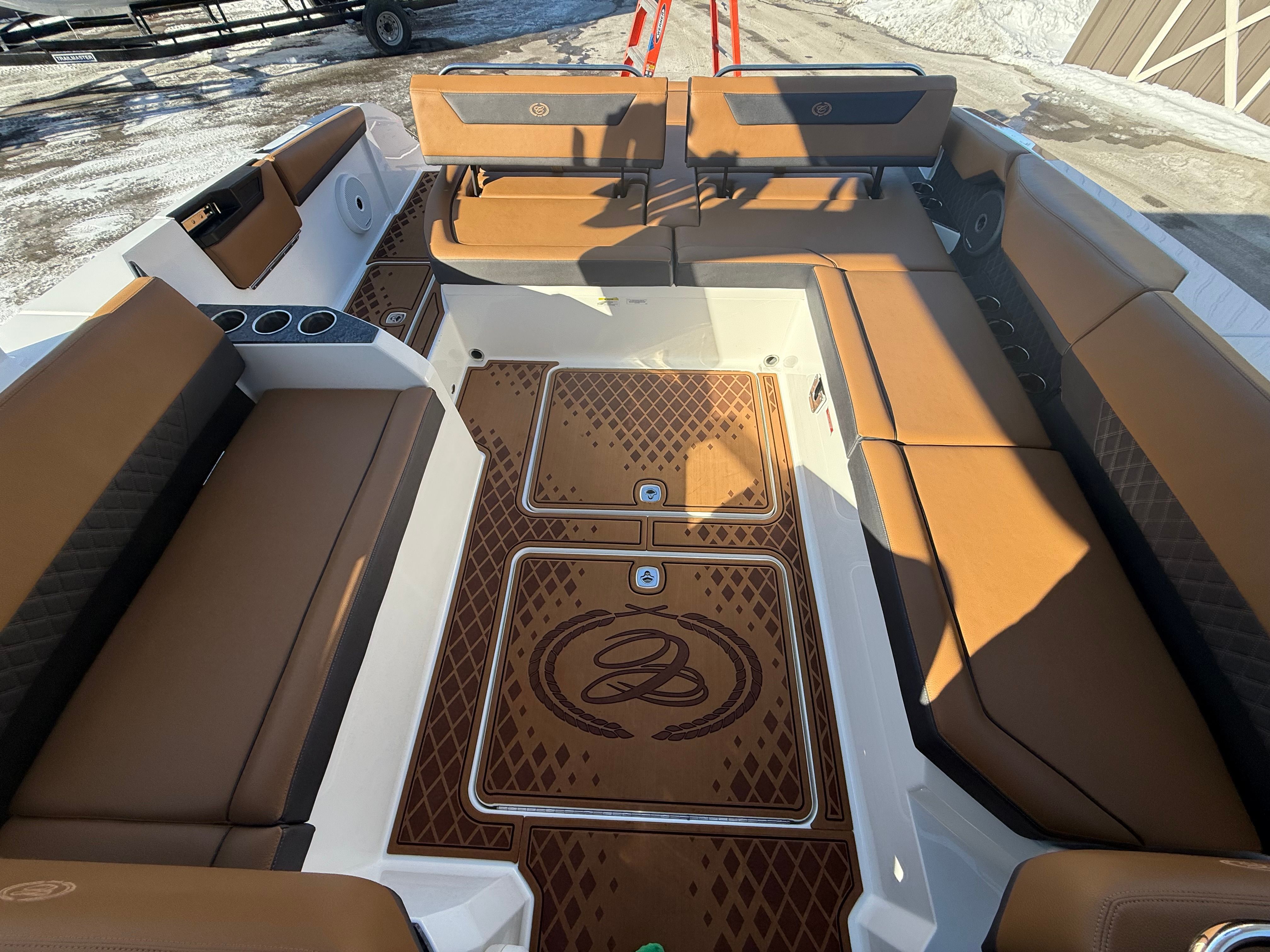 2026 Cobalt R31 Surf - 35