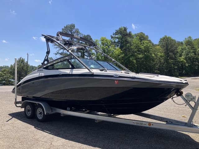 2016 Yamaha Boats 212X - 4