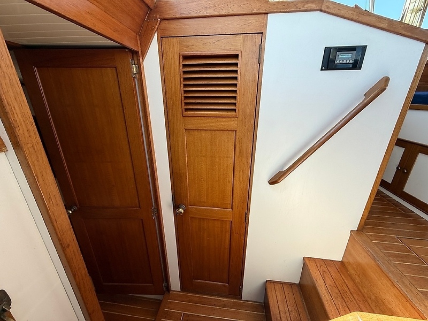 1993 Shannon Custom Downeast 36 - Image 40