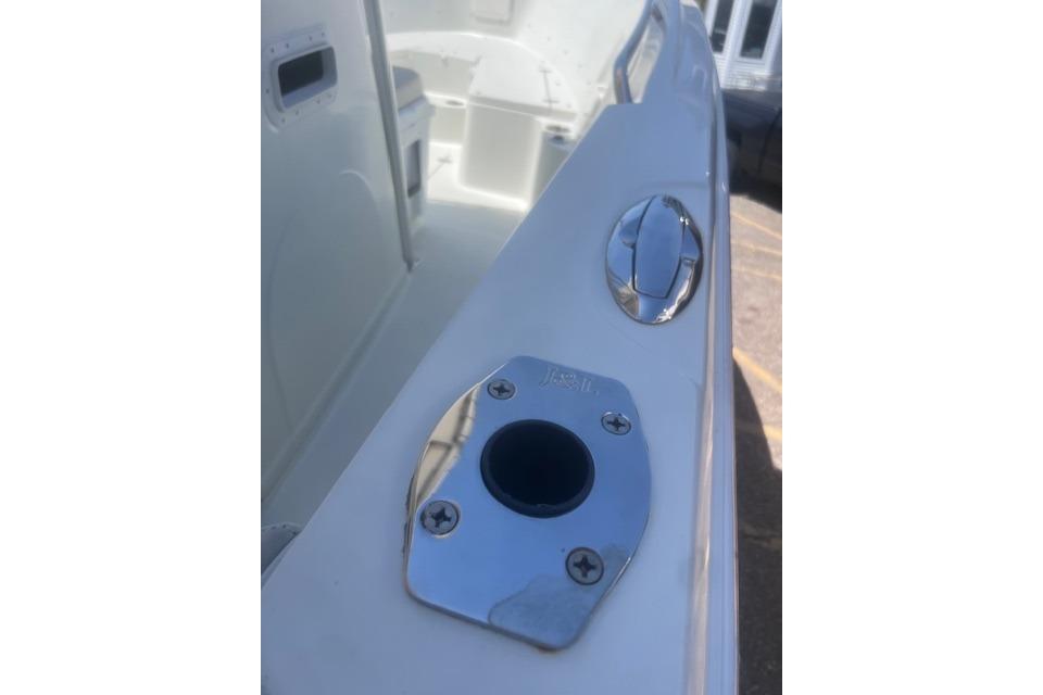 2007 Sailfish 2660 CC boat deck with stainless steel fittings.