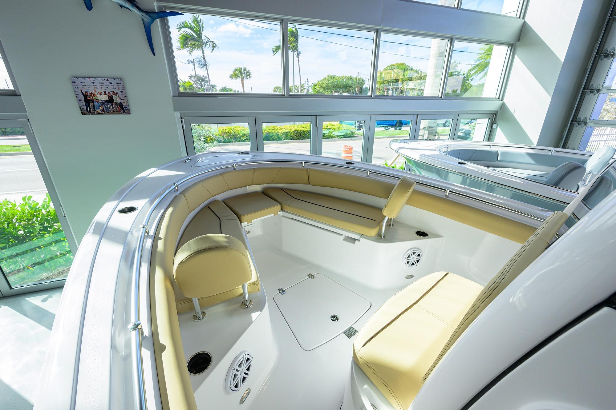 2026 Sportsman Open 232 Center Console