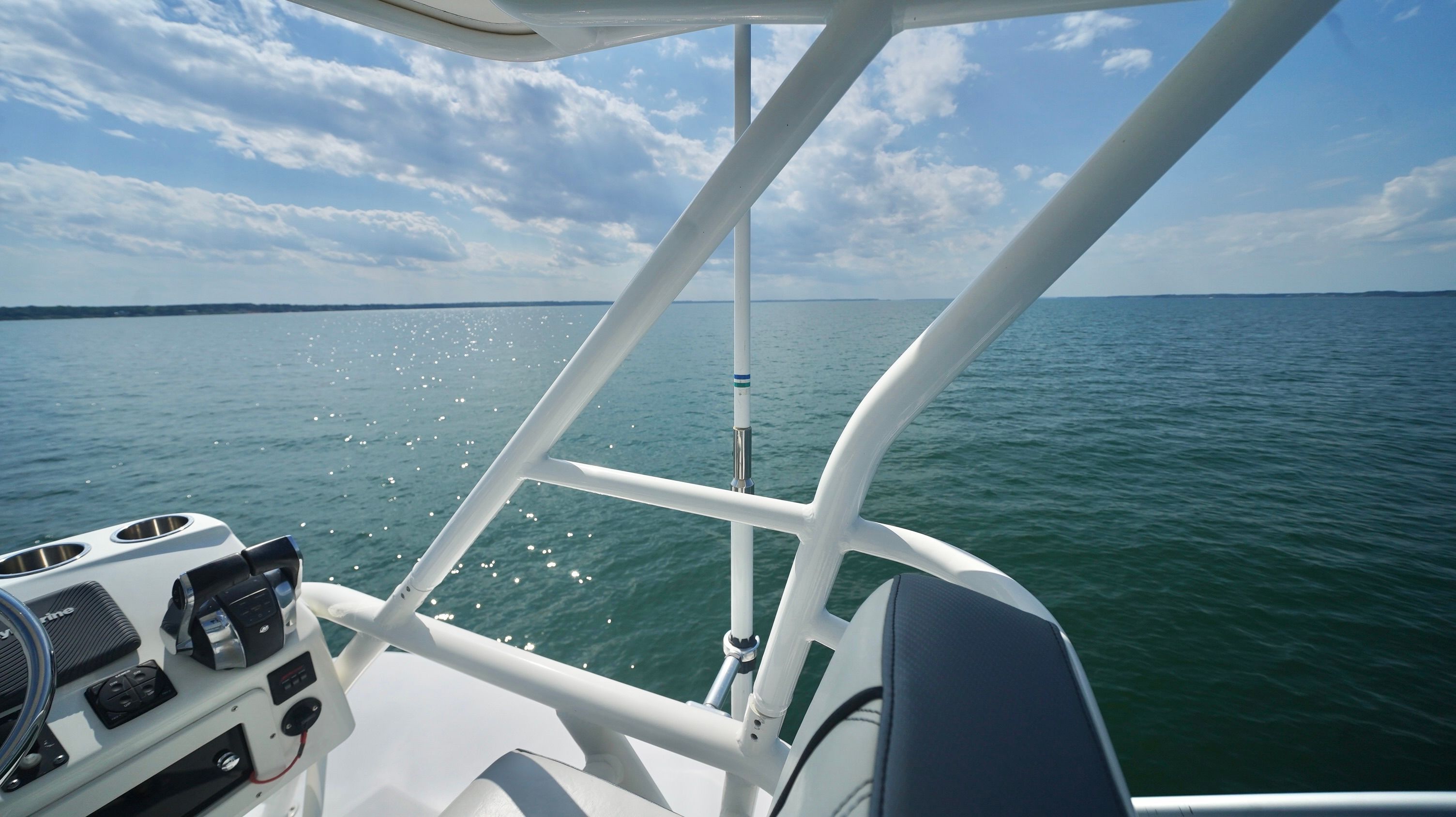 2013 Boston Whaler 350 Outrage - 108