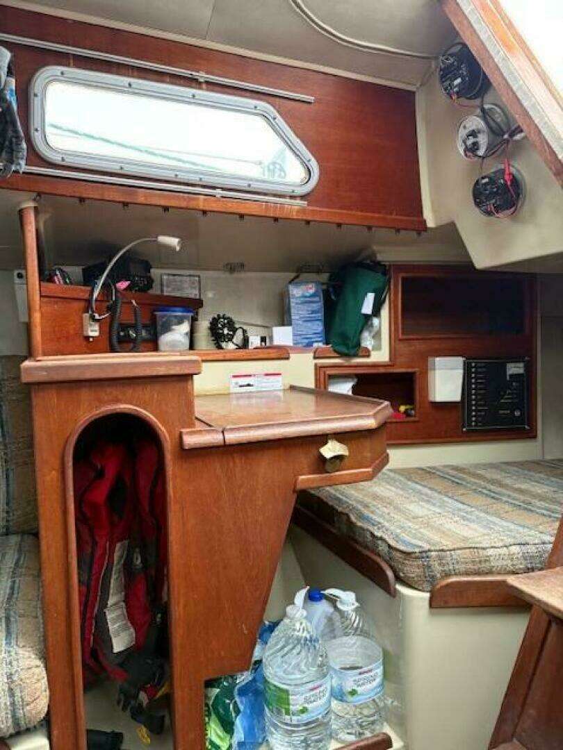1980 Ericson 30 + - Image 13