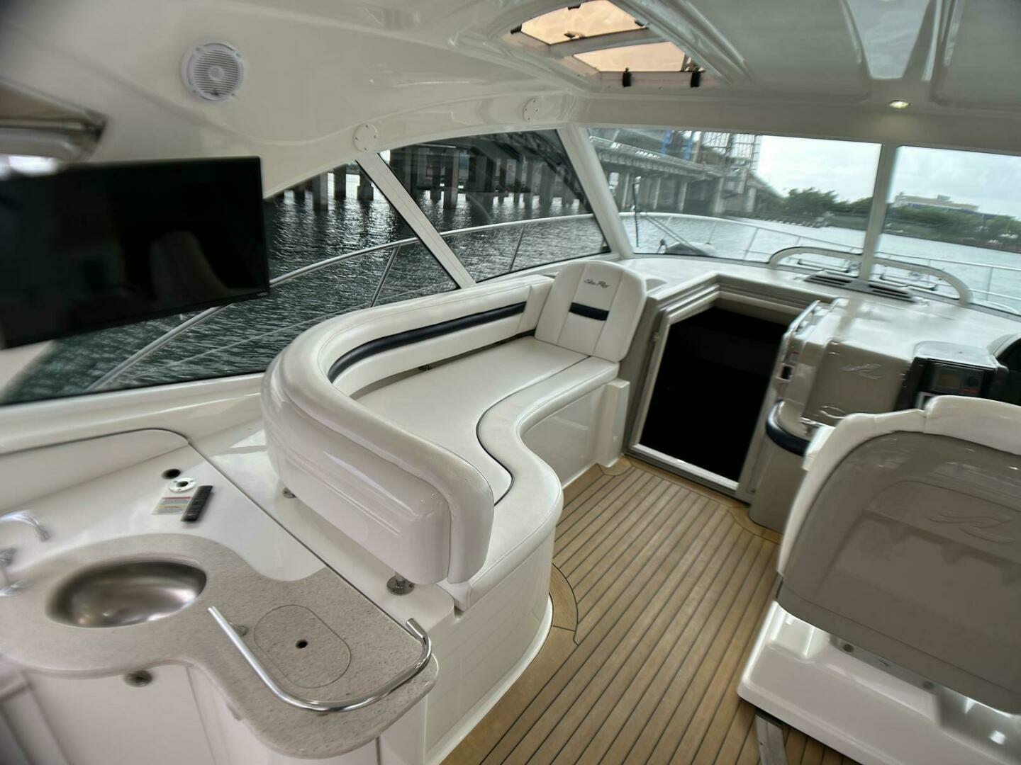 2008 Sea Ray 480 Sundancer - Image 23