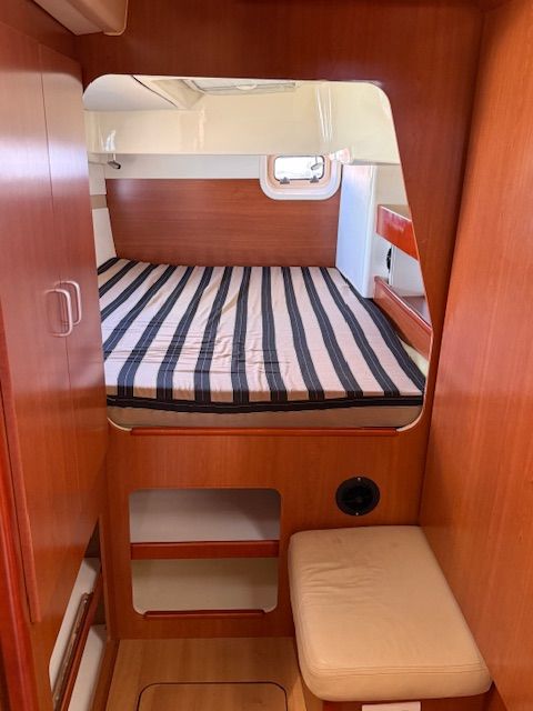 2011 Leopard 39 - 6