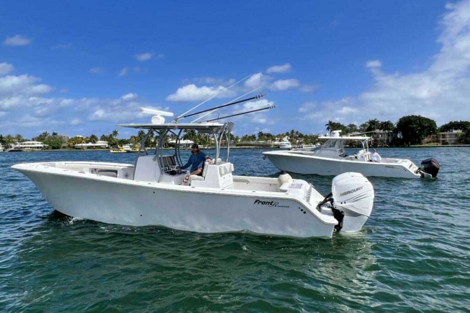 2026 Front Runner 33 Center Console - Image 3