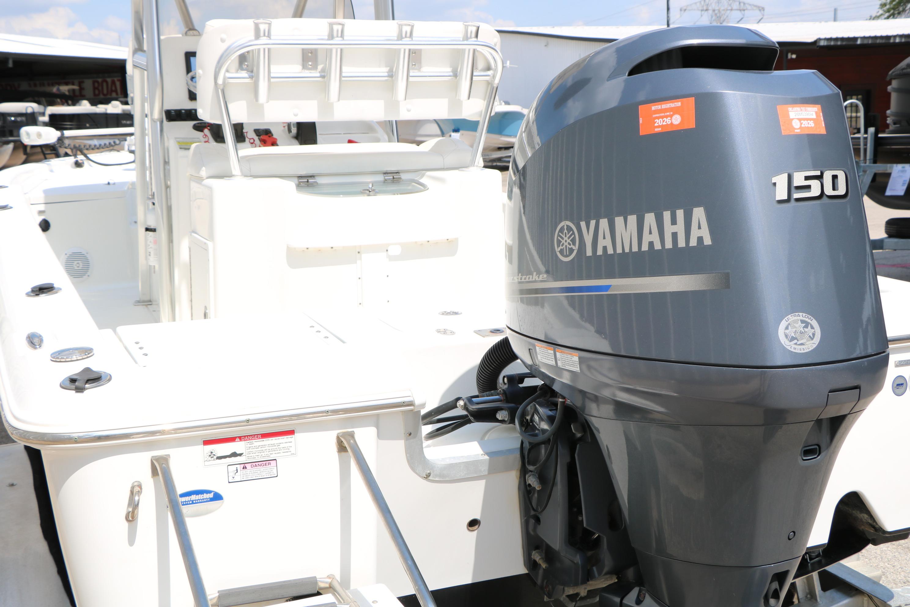 2015 Sea Hunt BX 22 BR boat with Yamaha 150 outboard motor.