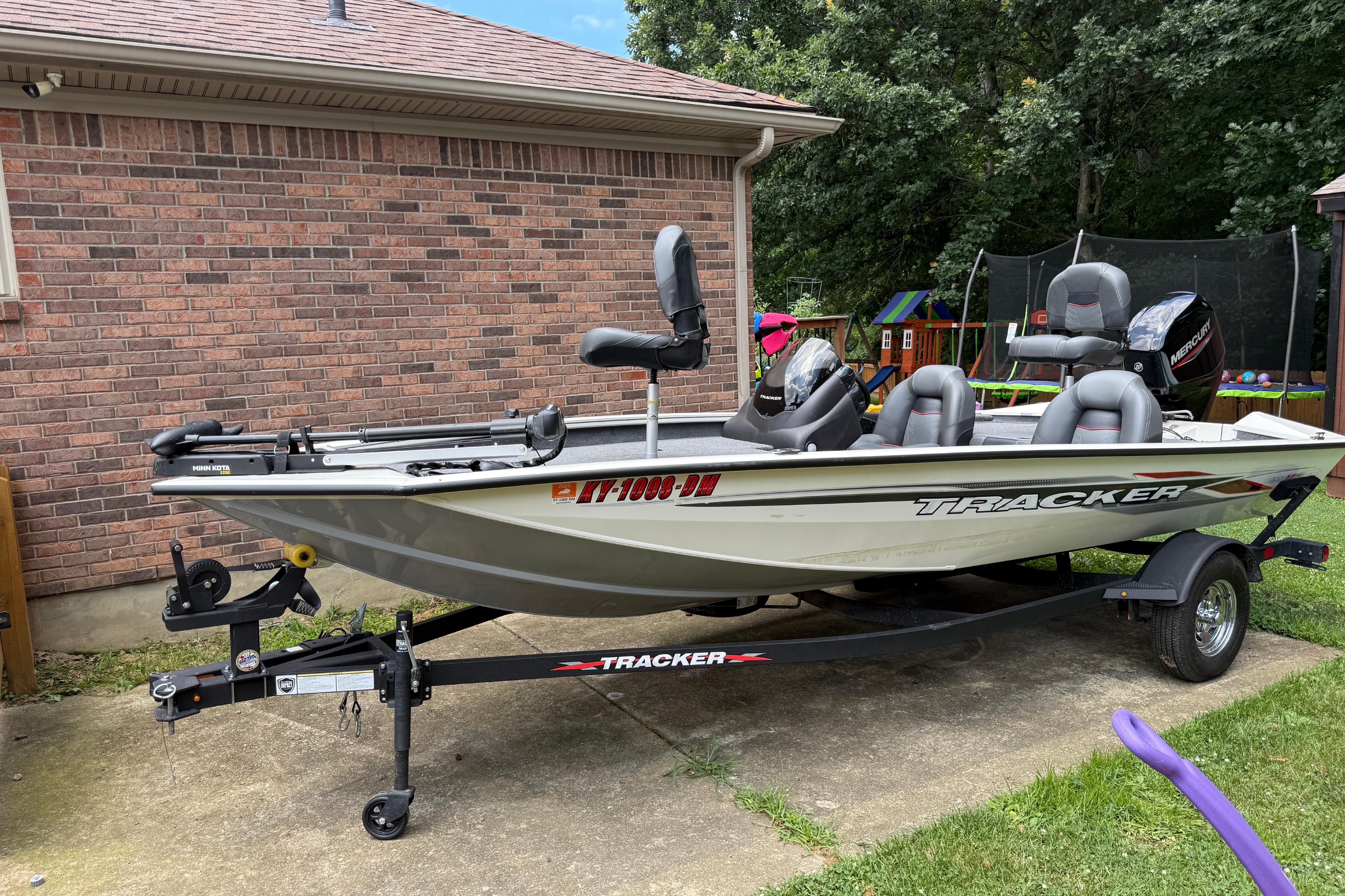 2024 Bass Tracker Pro 17
