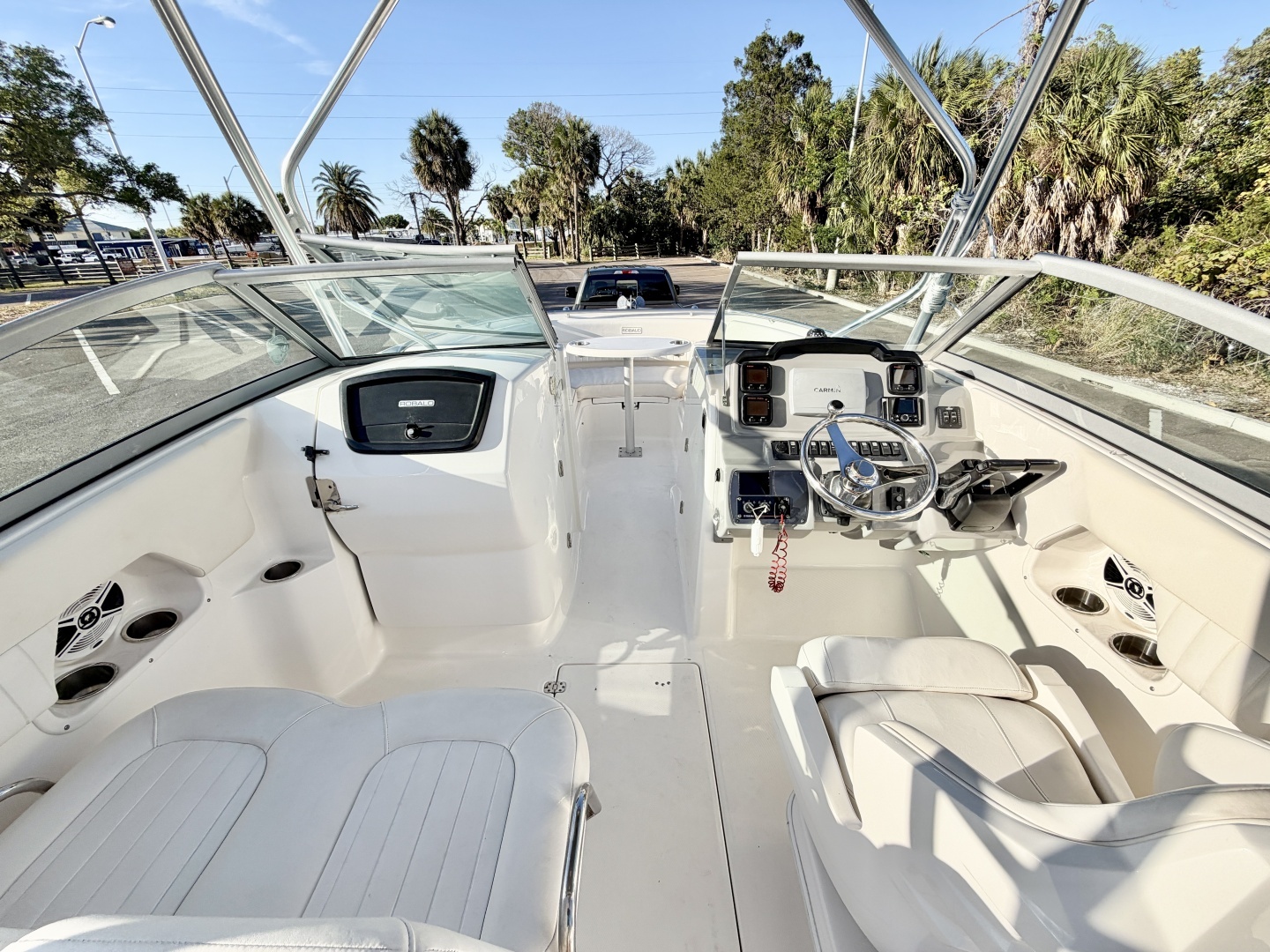 2012 Robalo R247 Dual Console - Image 13
