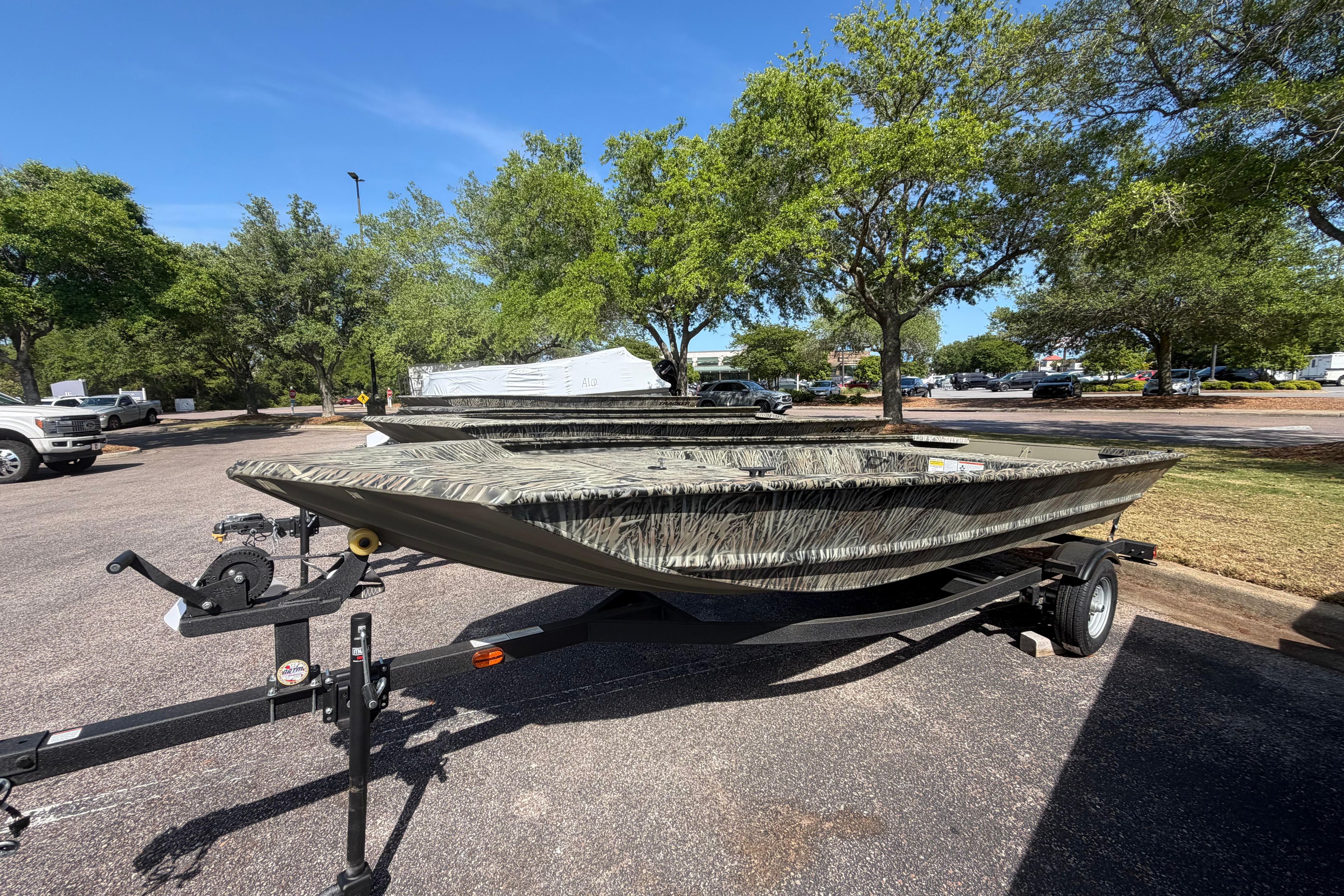 2026 Tracker Grizzly 1648 Utility