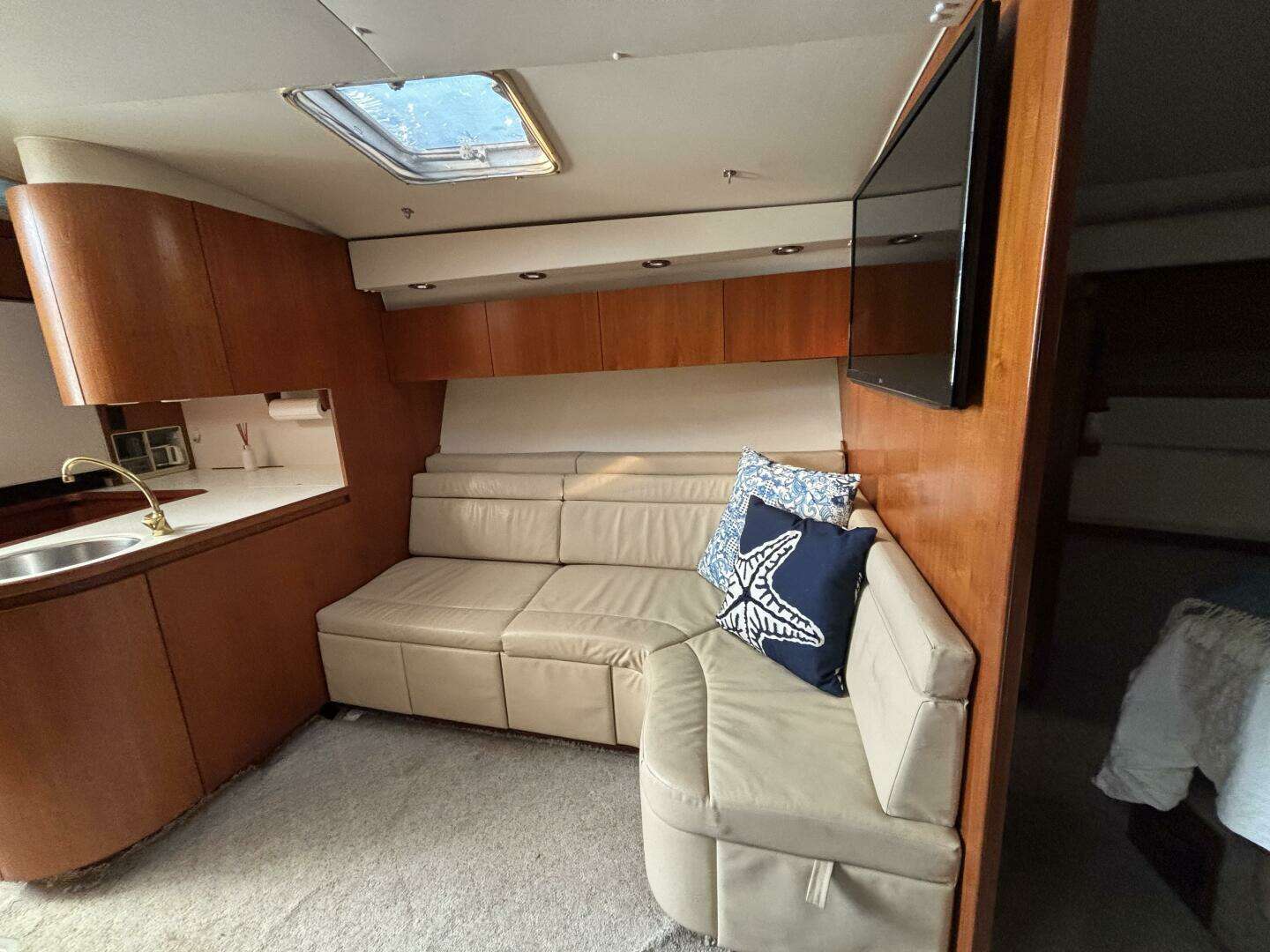 1993 Tiara Yachts 4300 Convertible - Image 39