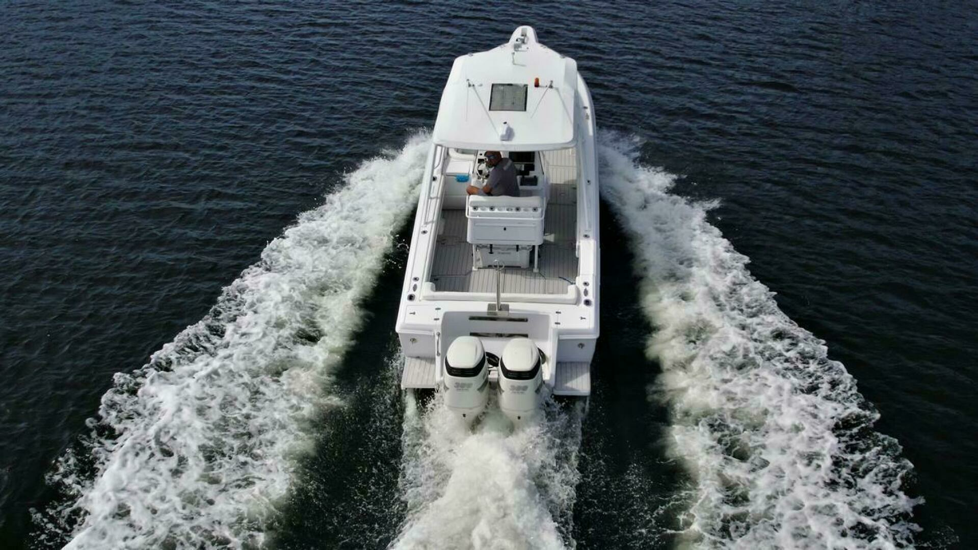 2003 Intrepid 32 - Image 46