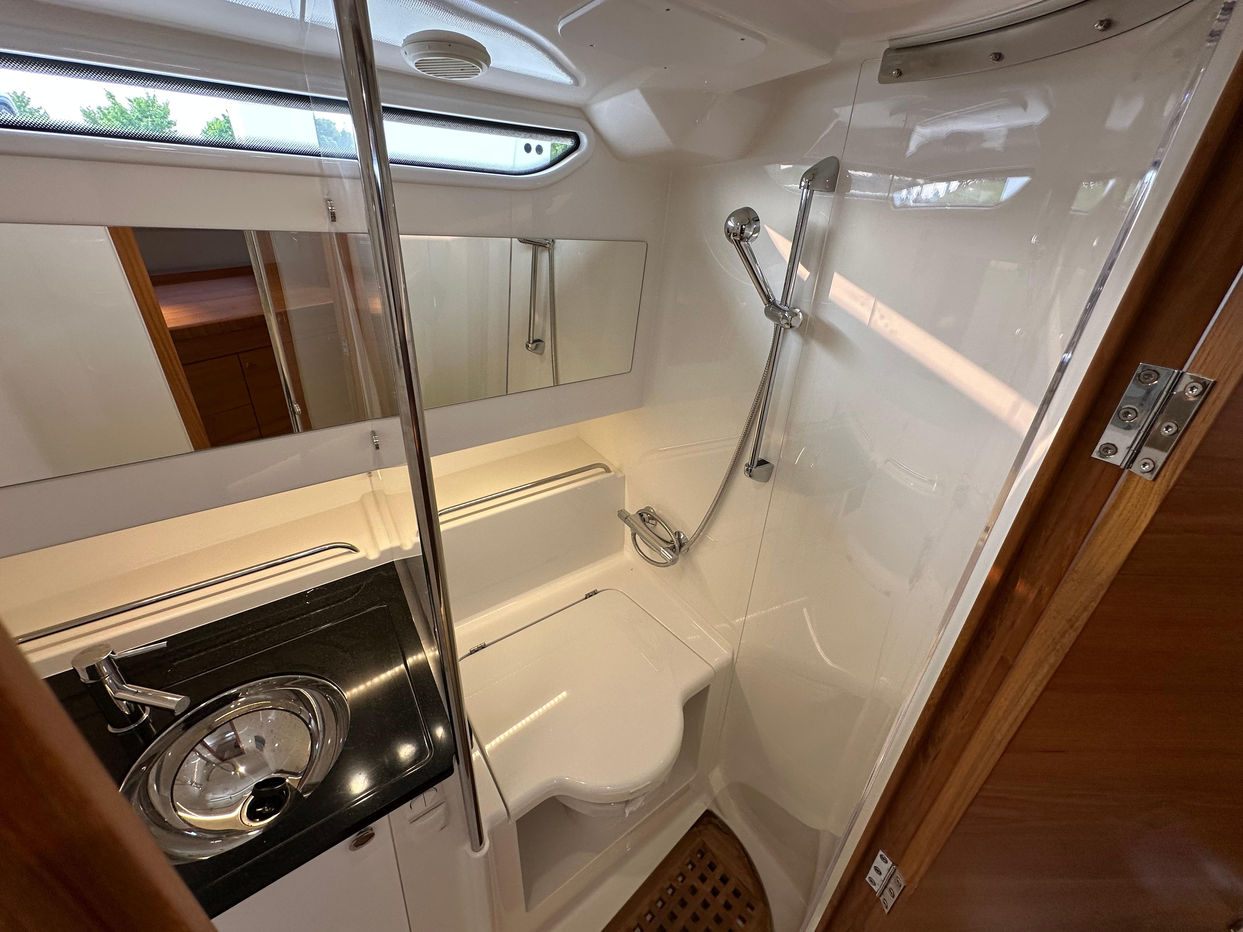 2020 Nimbus Tender 11 - 71