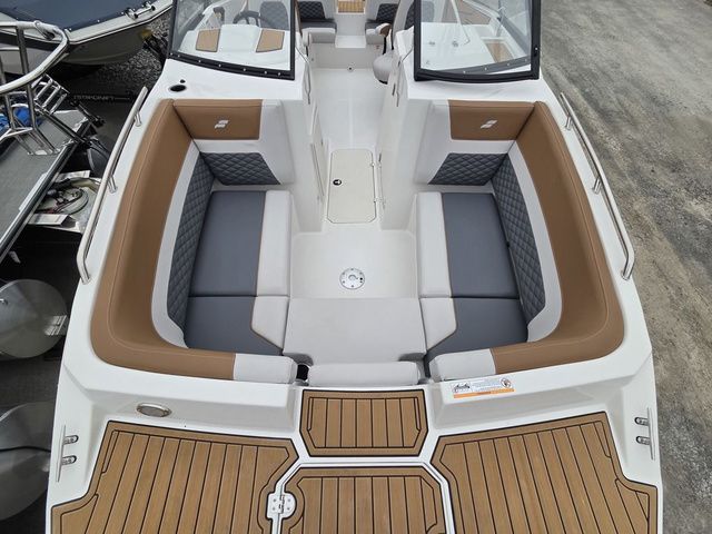 2026 Starcraft SVX 230 DC OB w/250hp and Trailer - 27