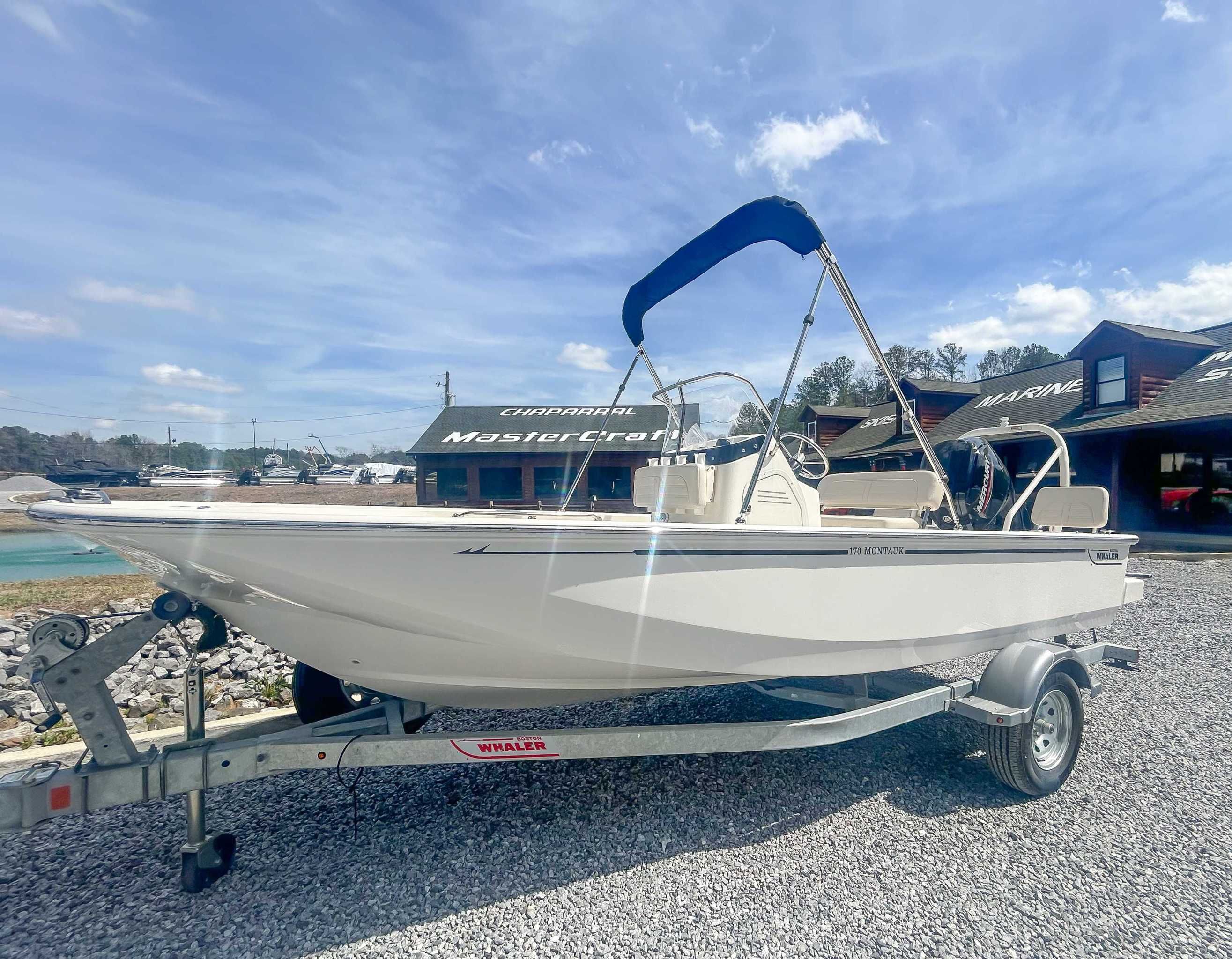 2025 Boston Whaler 170 Montauk - 3