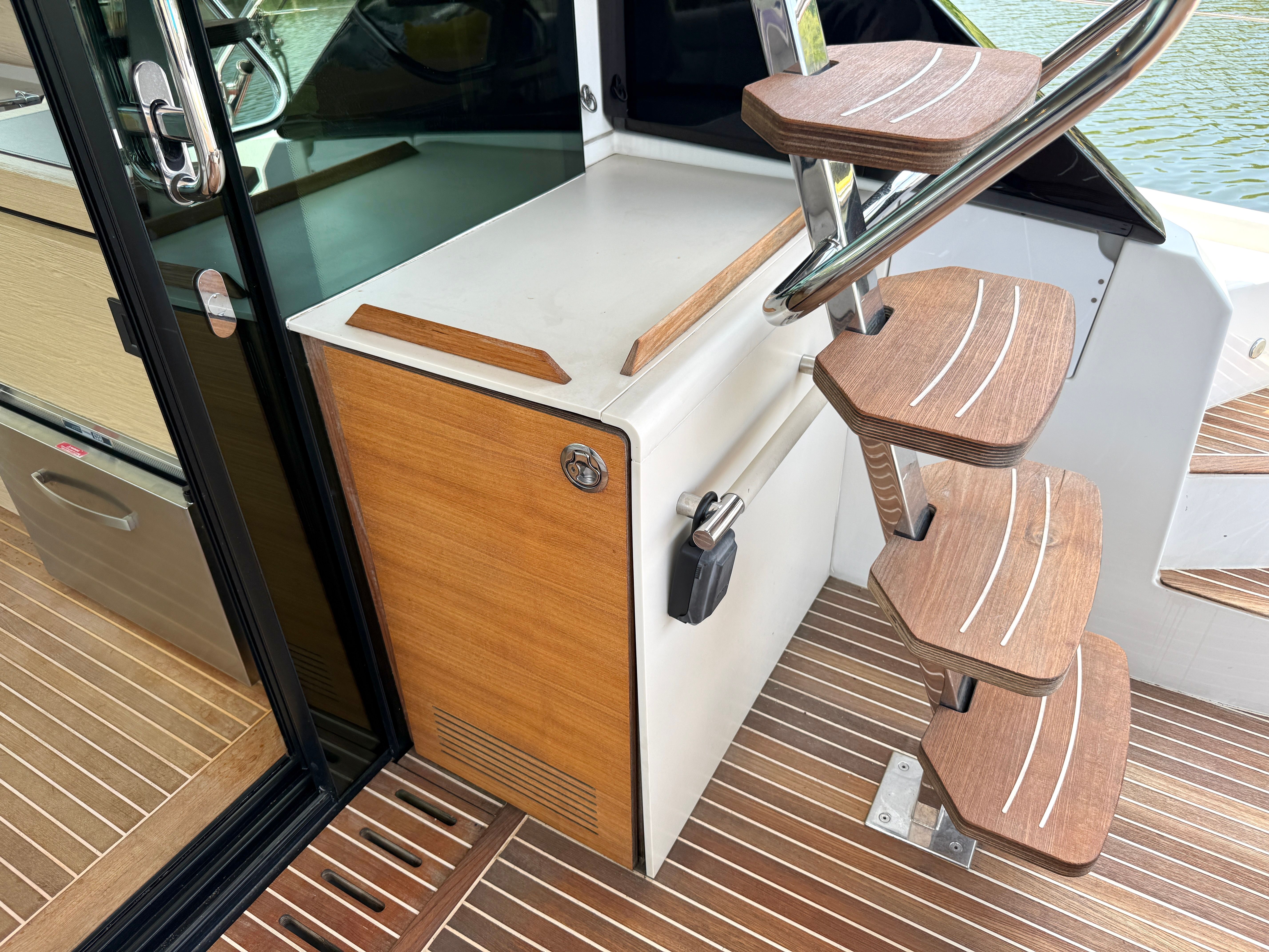 2020 Beneteau 50 Gran Turismo SportFly - 9