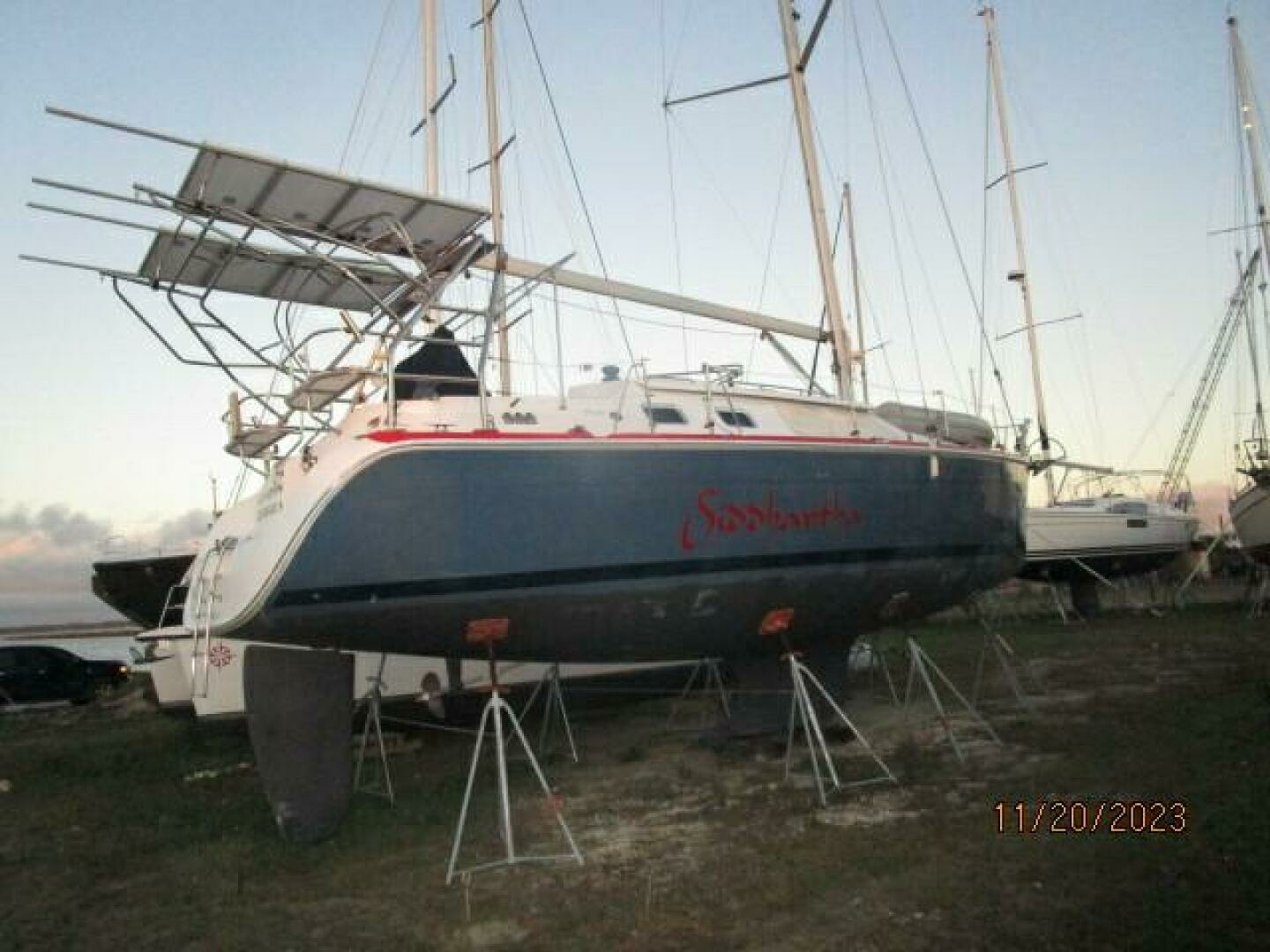 2008 Hunter H41 Deck Salon - Image 3