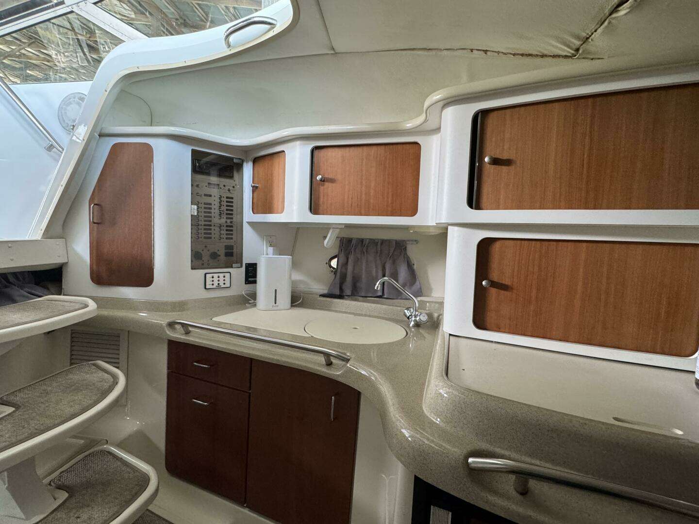 2002 Chris-Craft 328 - Image 14