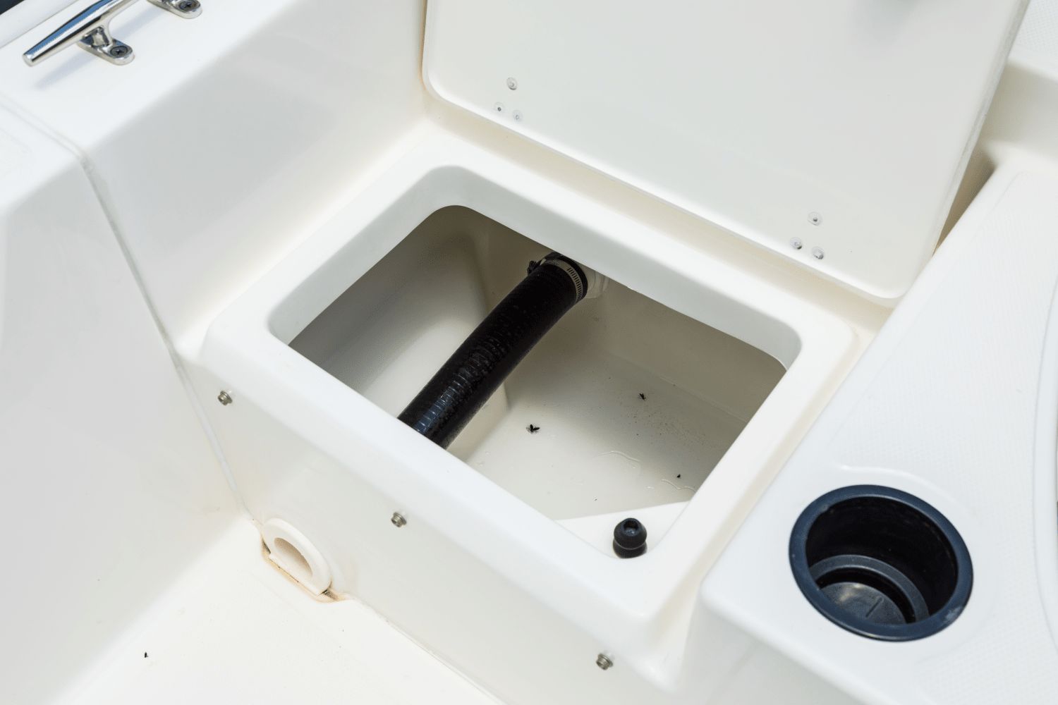 2026 Boston Whaler 190 Montauk - 28