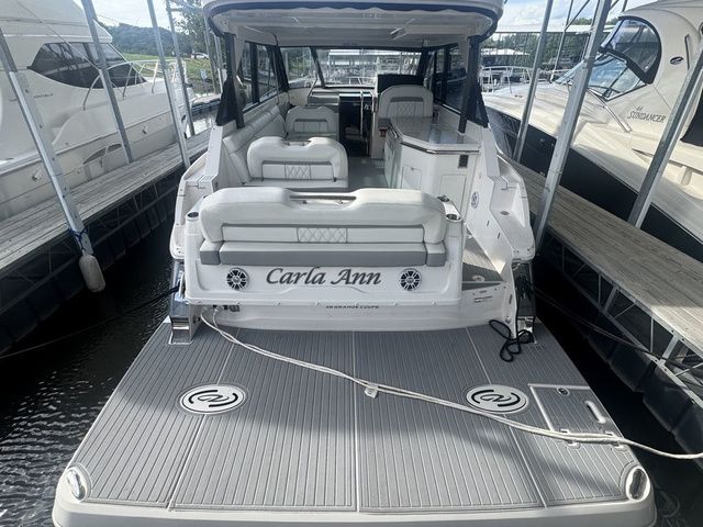 2023 Regal 36 Grande Coupe - 5
