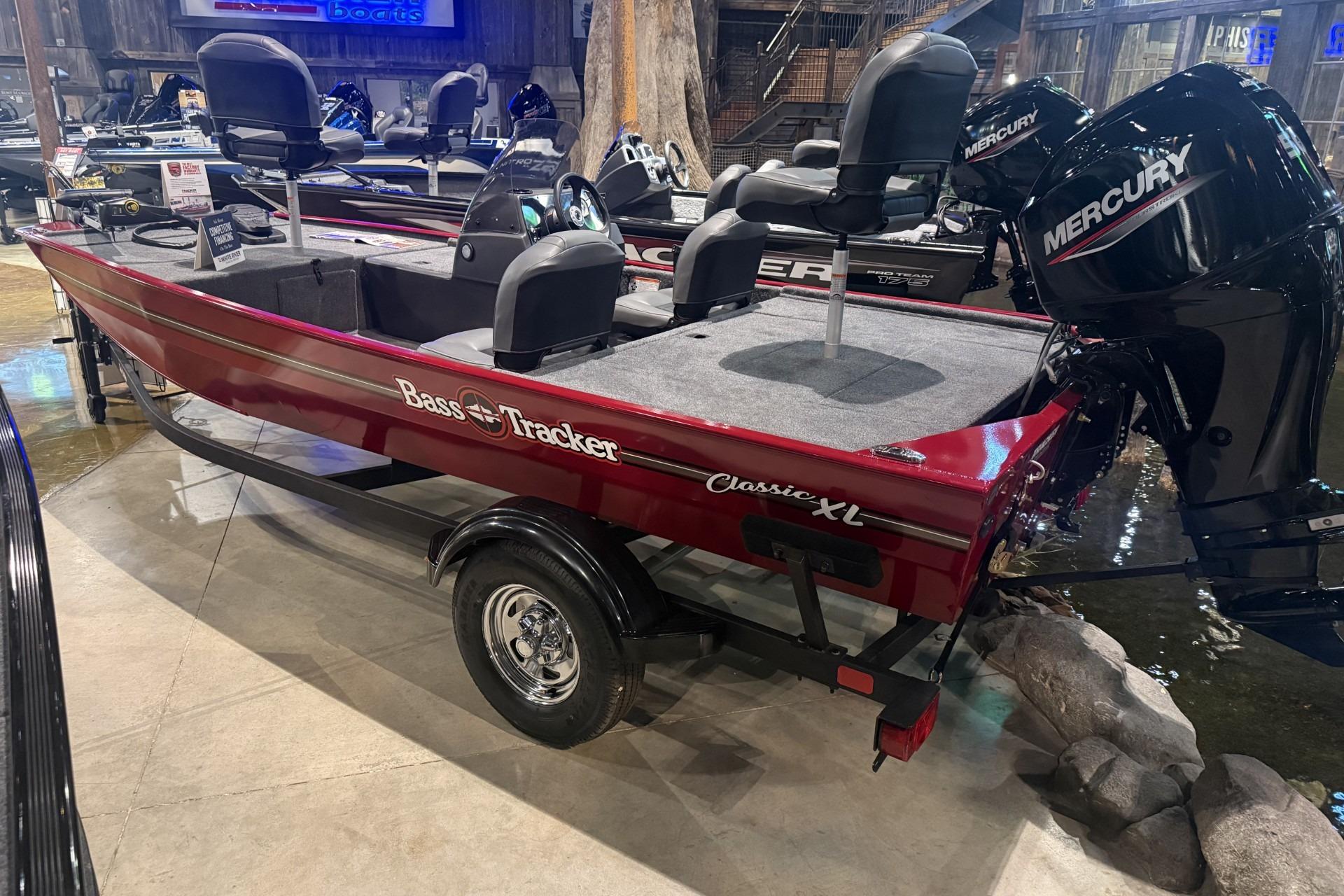 2026 Tracker Bass Tracker Classic XL
