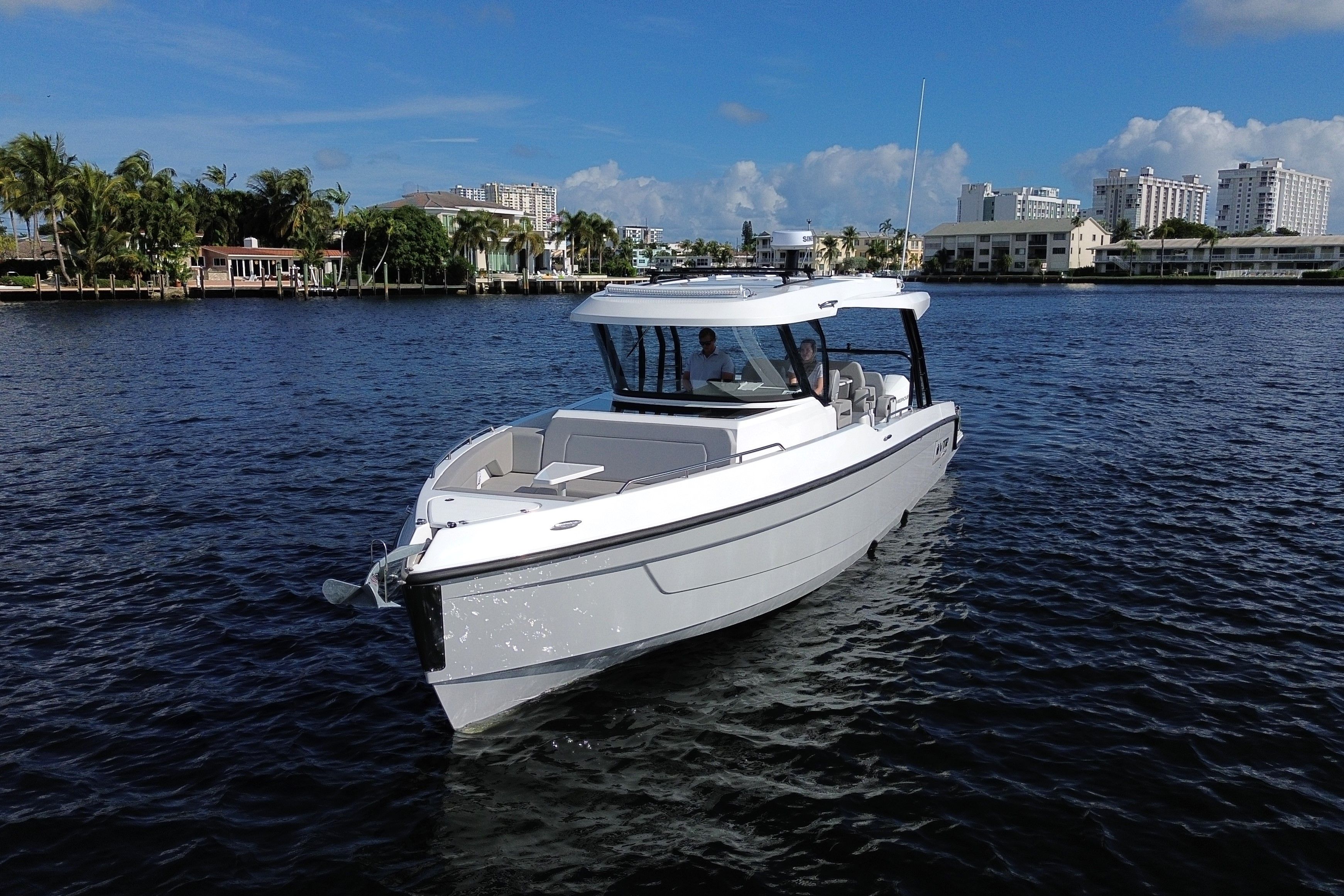2026 Cruisers Yachts 38 VTR - 14