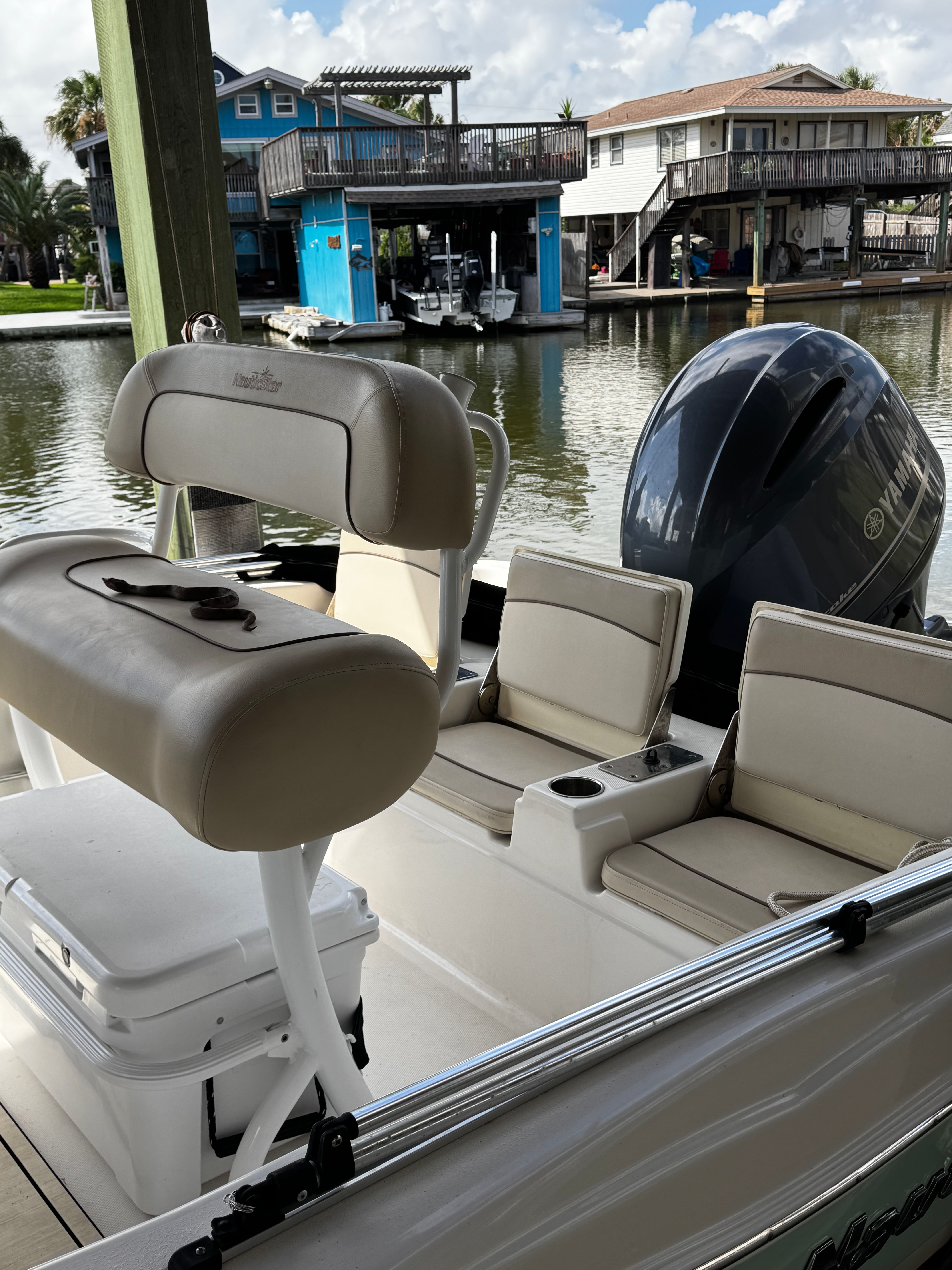 2021 NauticStar 211 Hybrid - 6