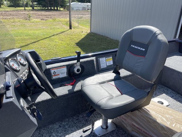 2026 Tracker Pro Guide V-16 SC - 21