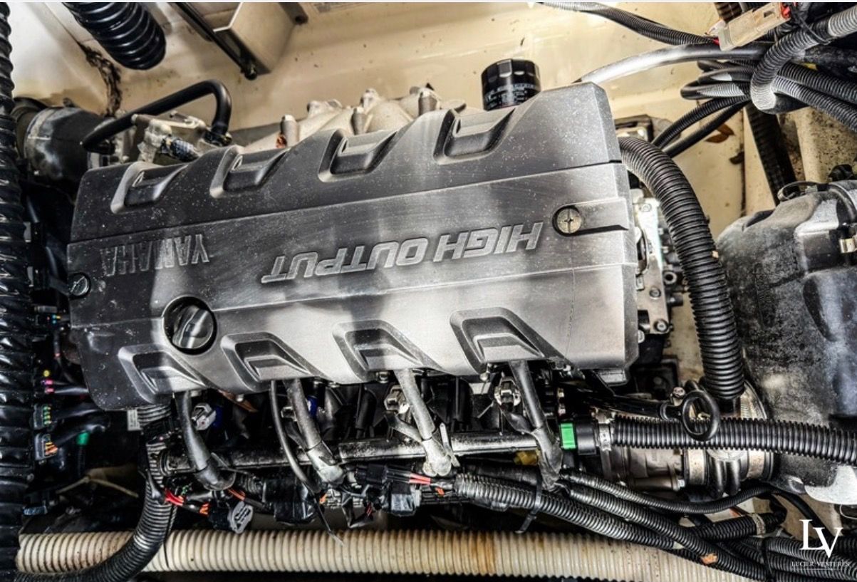 2018 Yamaha Boats 212X - 11