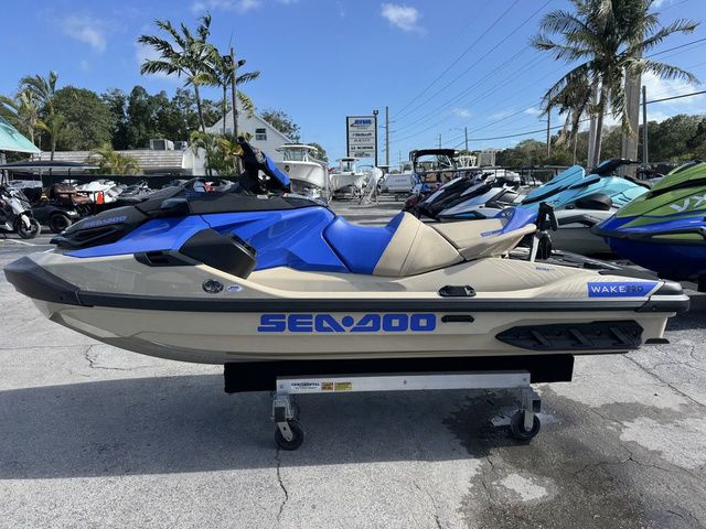2025 Sea-Doo Wake - 5
