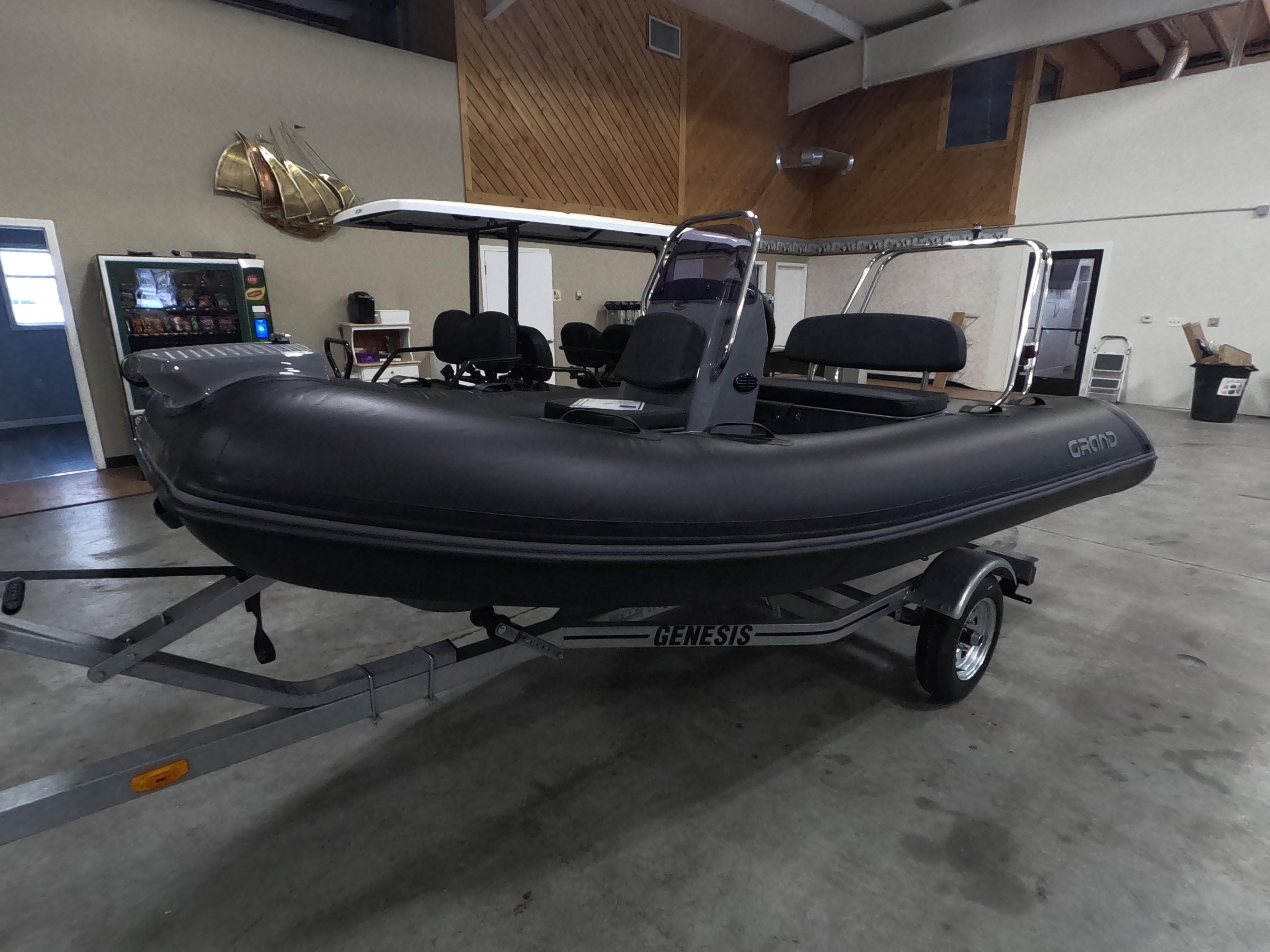 2024 Grand Inflatables S370NL