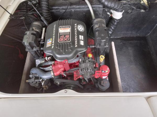 2011 Stingray 208CR - 17