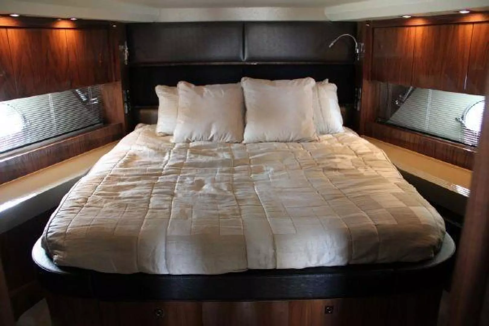 2012 Sunseeker Predator - Image 11