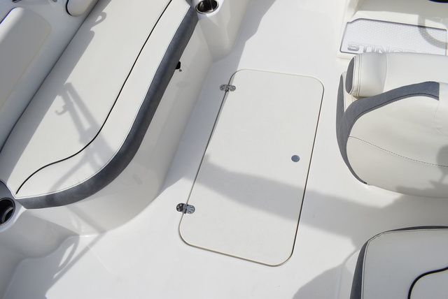 2024 Stingray 182 SC - 24