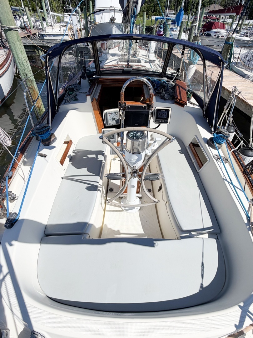 1998 Pacific Seacraft 37 - Image 20
