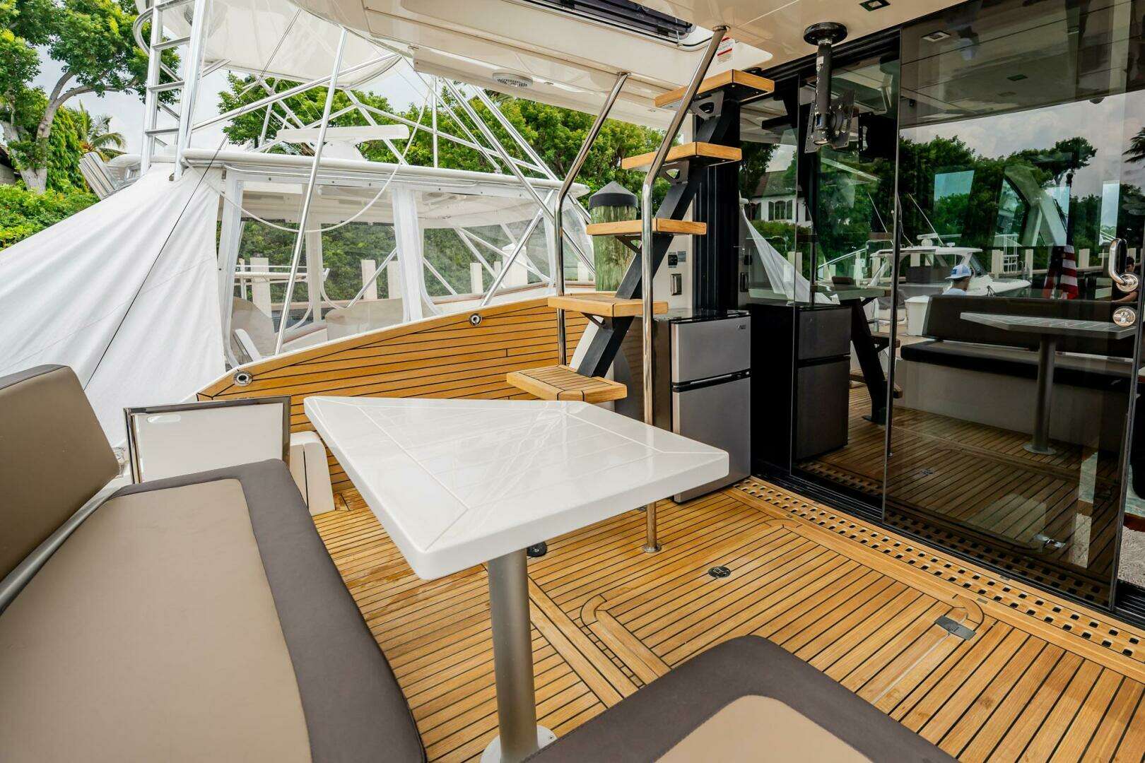 2017 Galeon 510 Skybridge - Image 68
