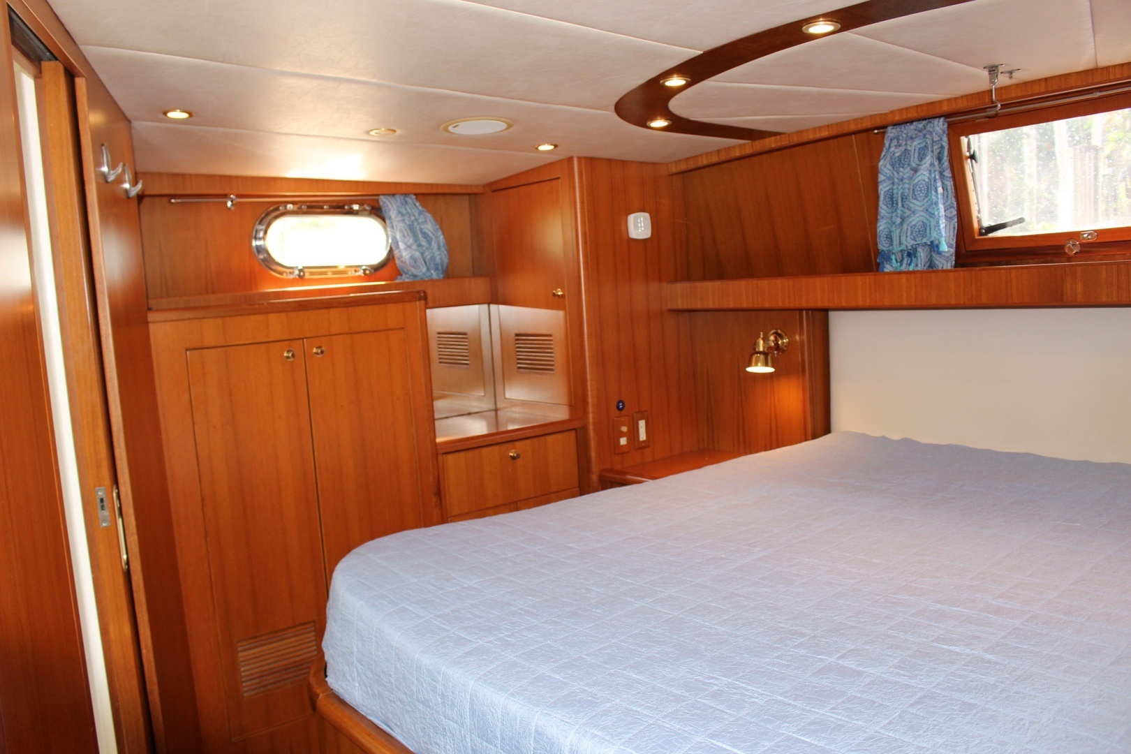 2007 Jefferson Motor Yacht - Image 21
