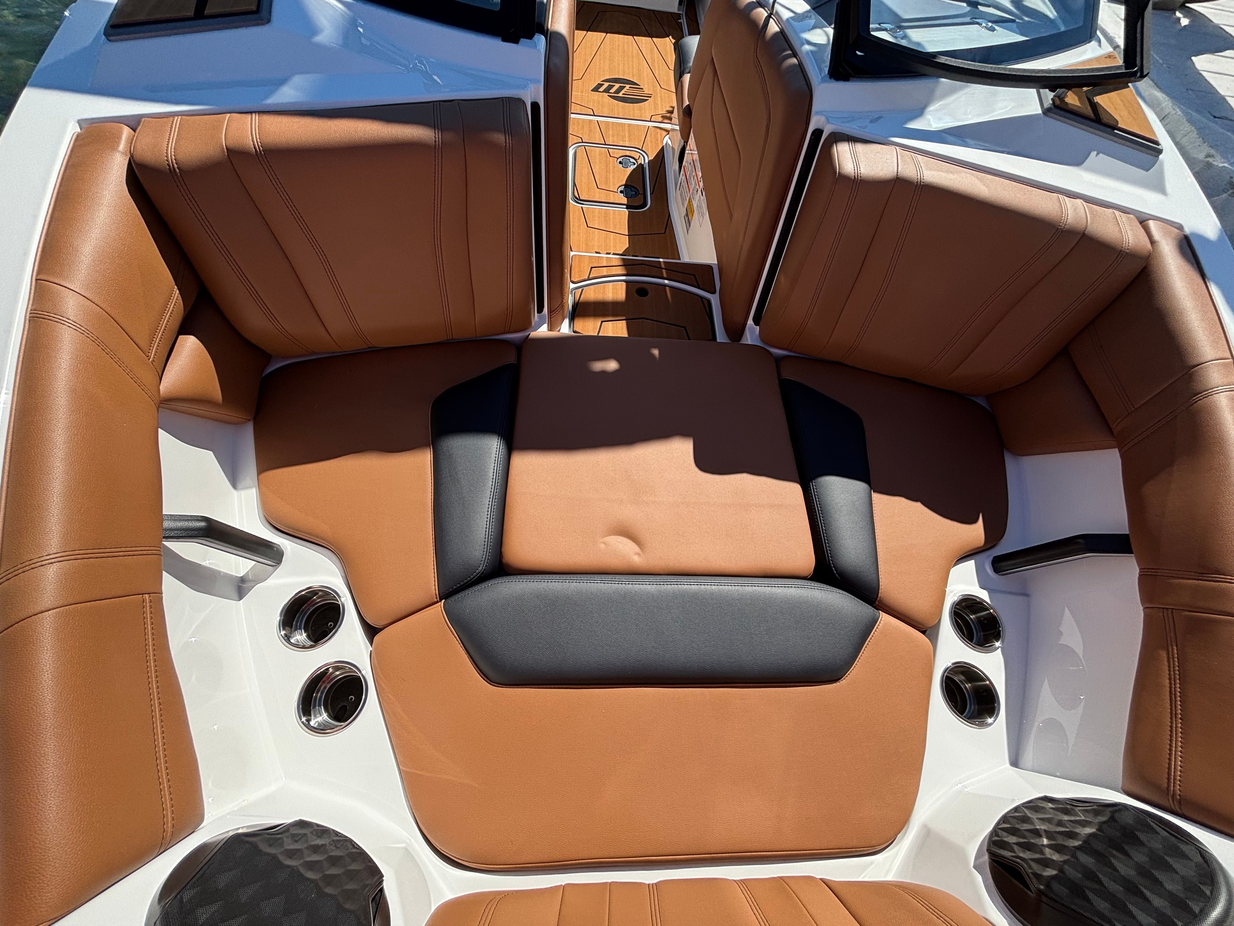 2026 Malibu Wakesetter 21 LX - 18
