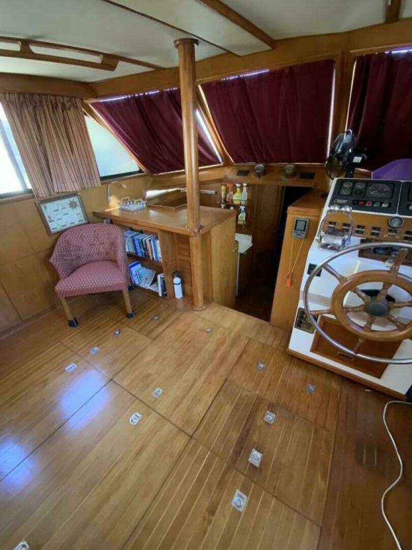 1987 President 41 Double Cabin Motor Yacht - Image 36
