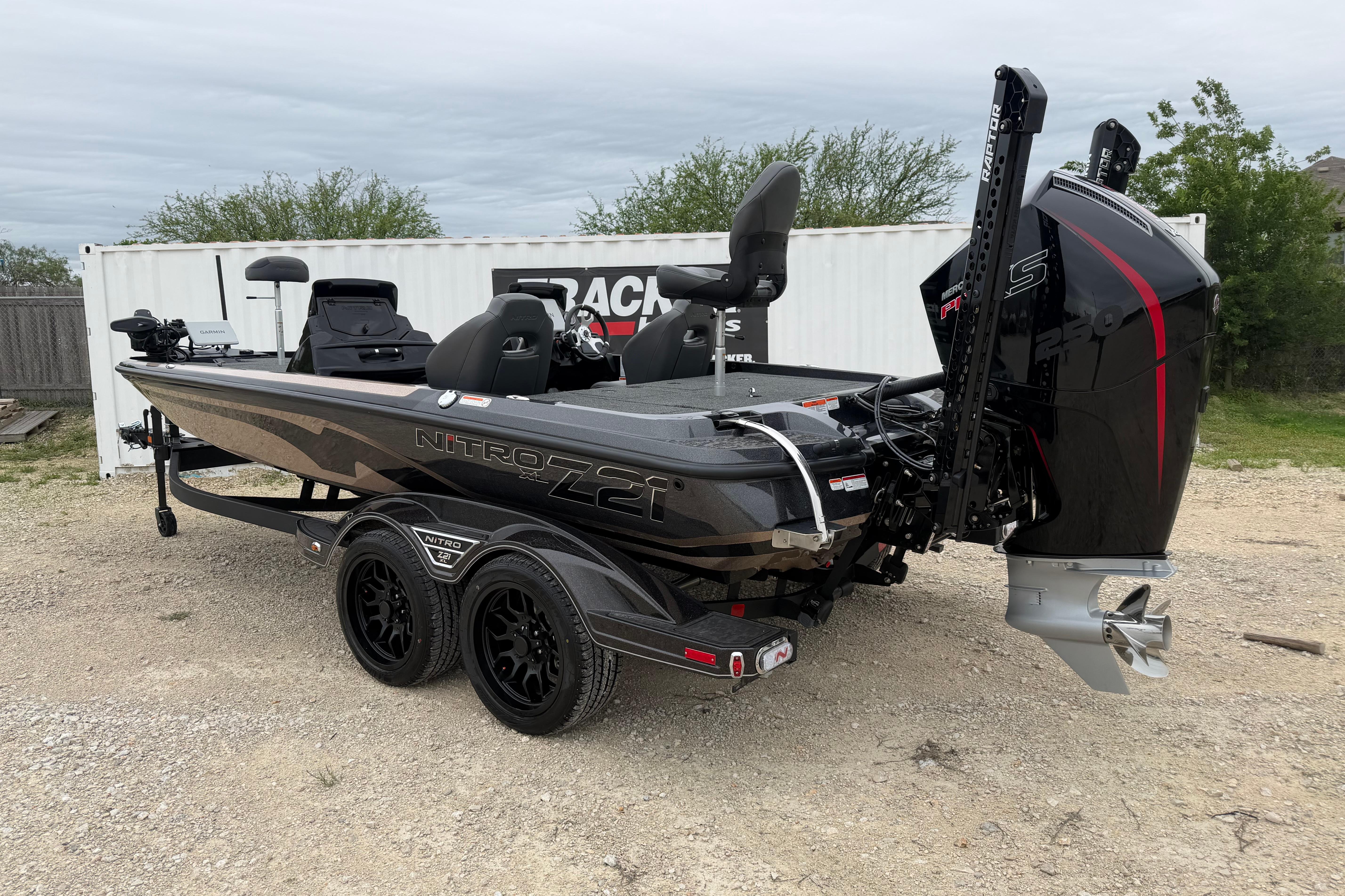 2026 Nitro Z21 XL Pro boat with powerful engine and sleek design.