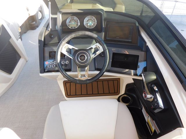 2026 Avalon Catalina Quad Lounger Shift Windshield 25 FT - 8