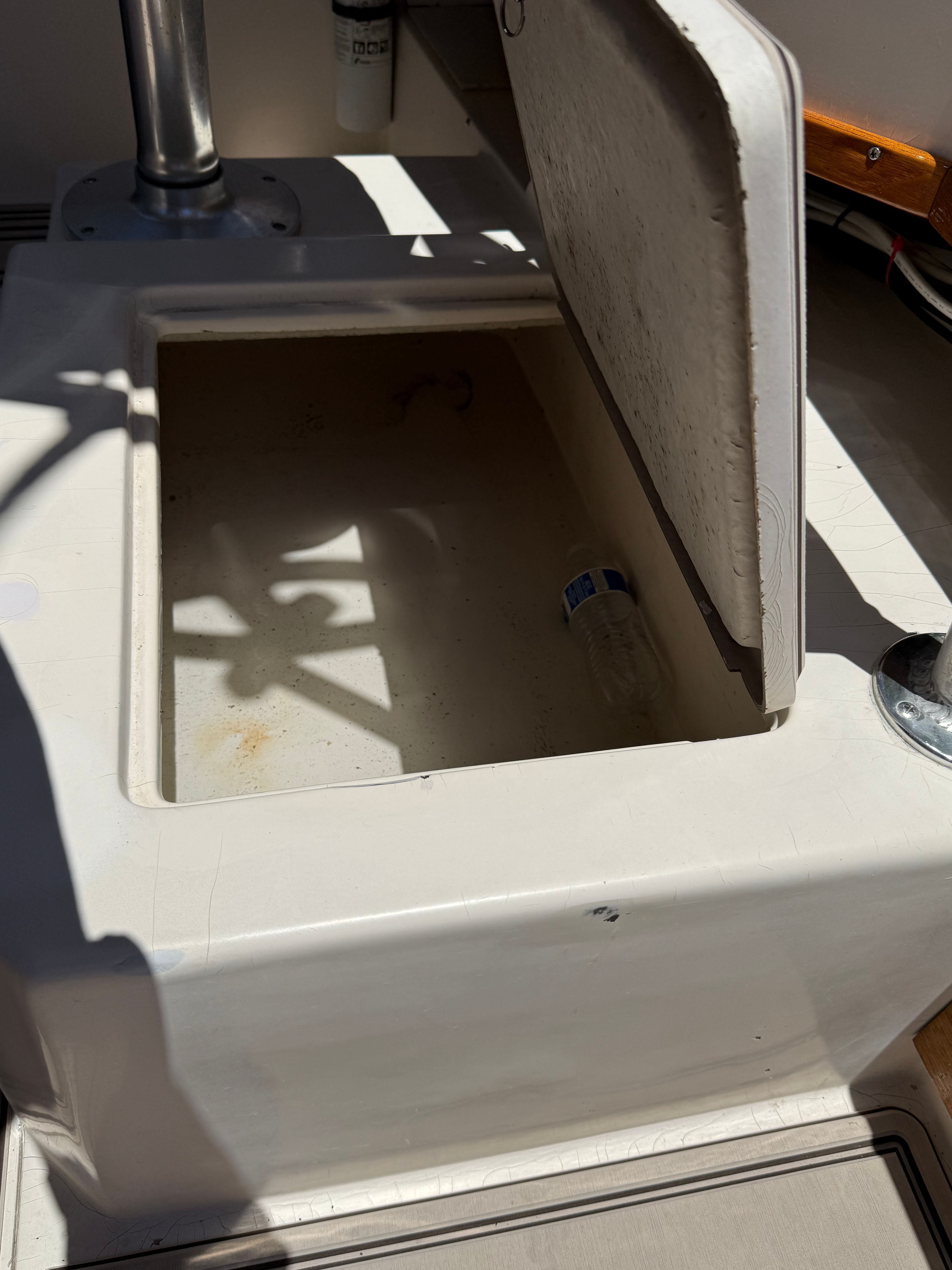 1986 Tiara Yachts 2000 - 17
