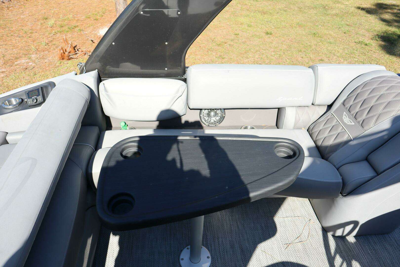 2021 Bennington RX25 Sport - Image 26