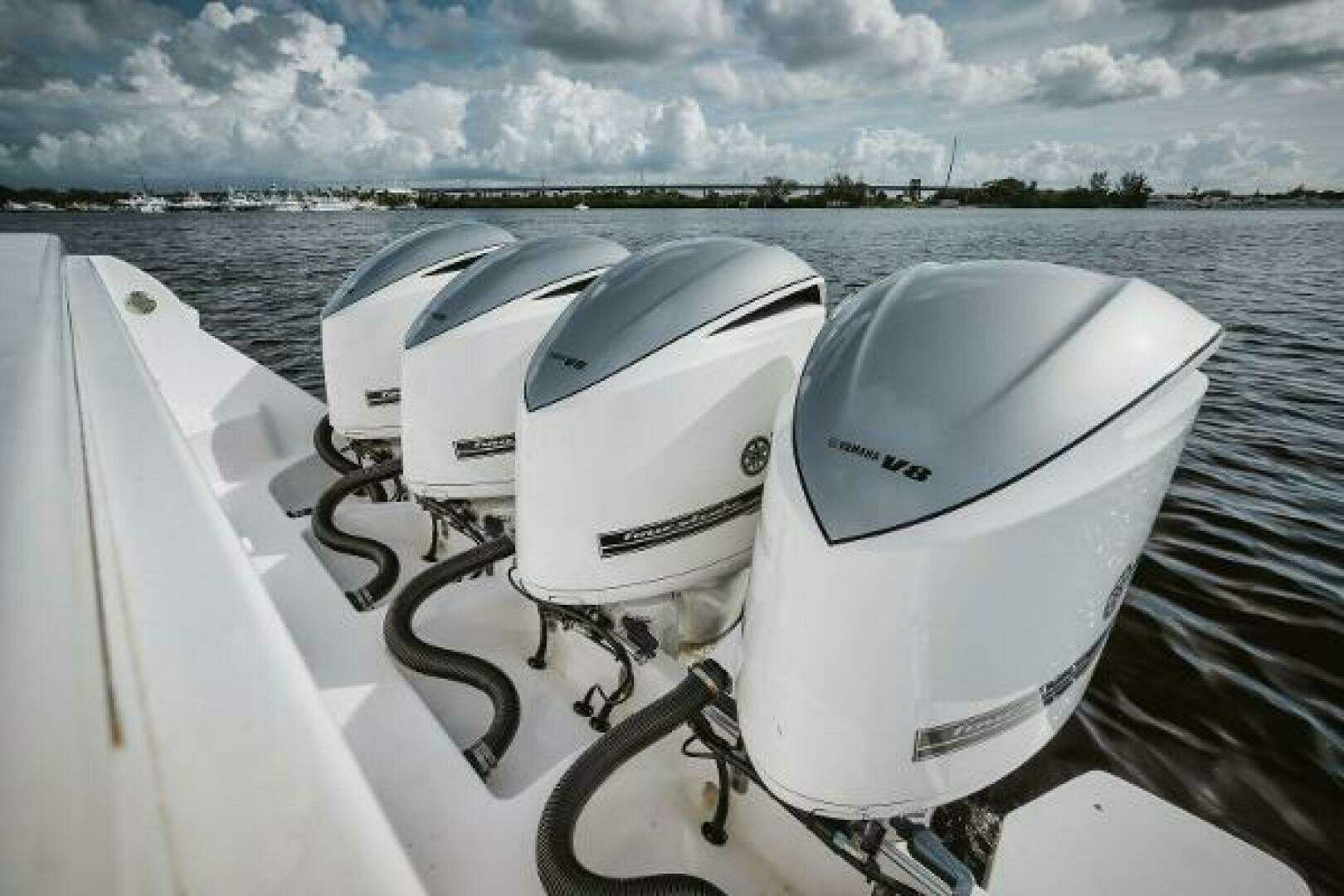 2018 Intrepid 475 Sport Yacht - Image 47