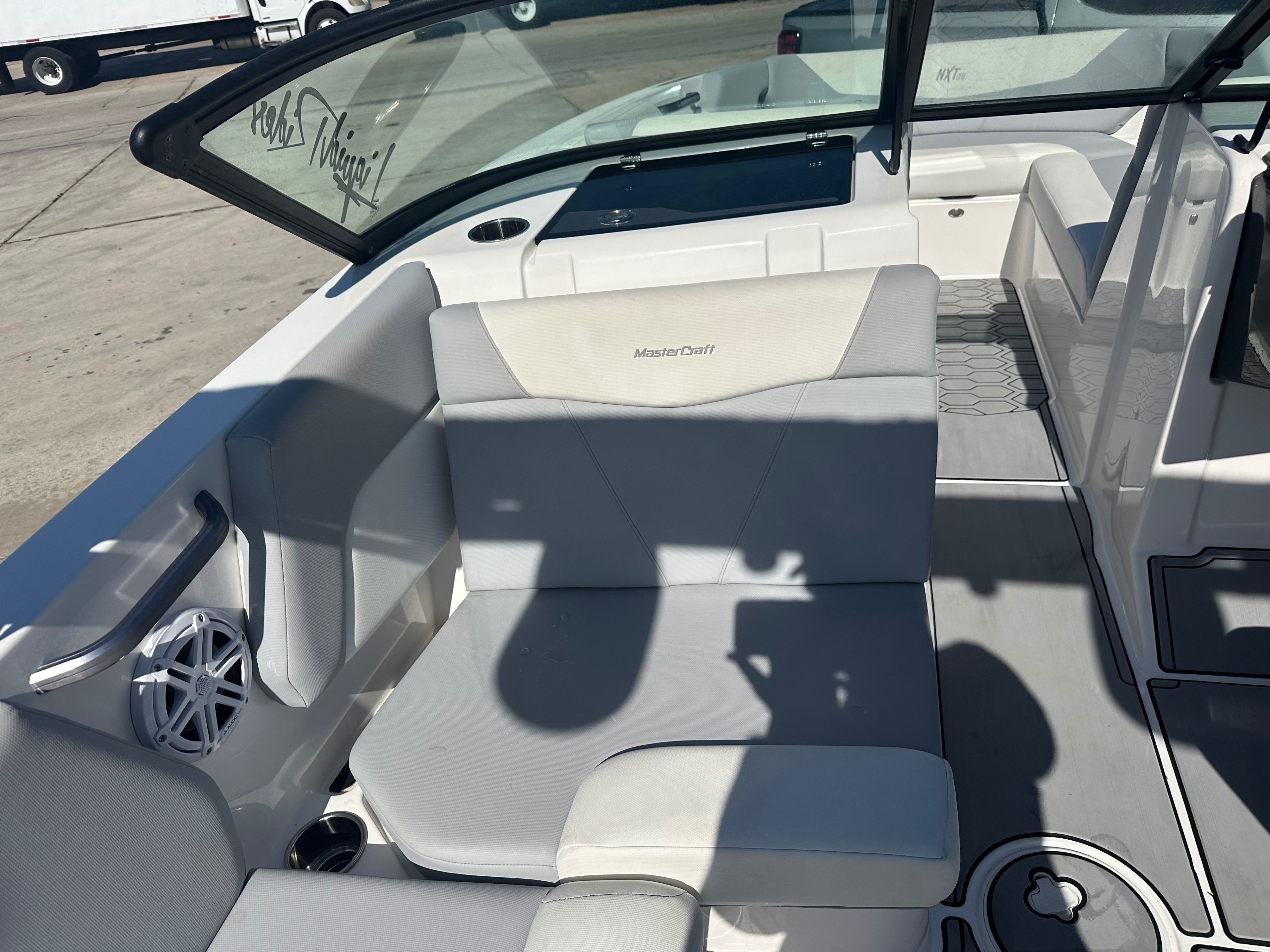 2022 MasterCraft NXT24 - 13