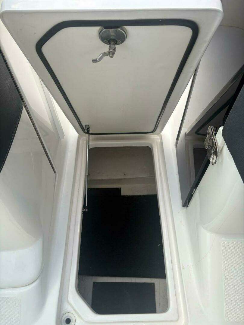 2022 Regal 29 OBX - Image 15