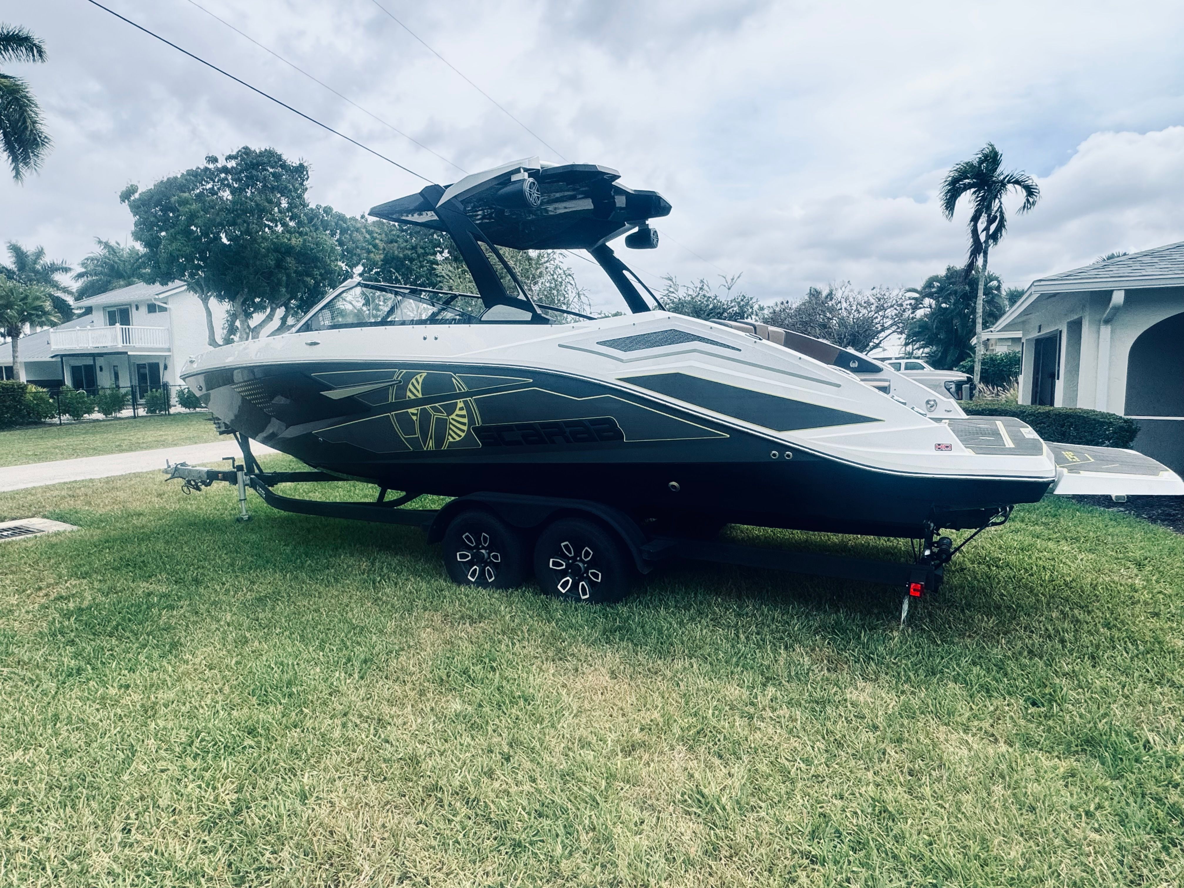 2024 Scarab 285 ID factory Tour boat - 20