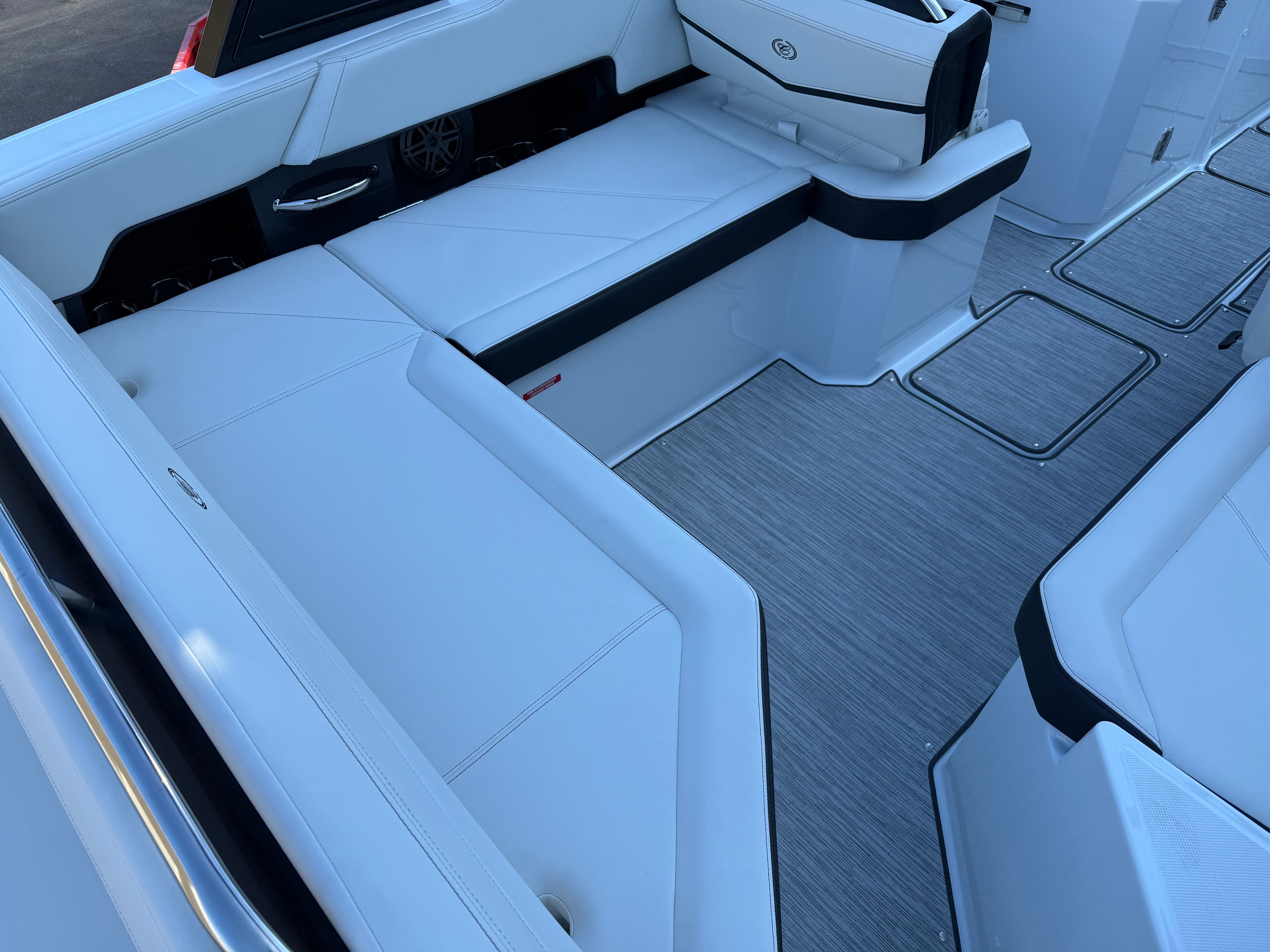 2026 Cobalt R6 Surf - 21