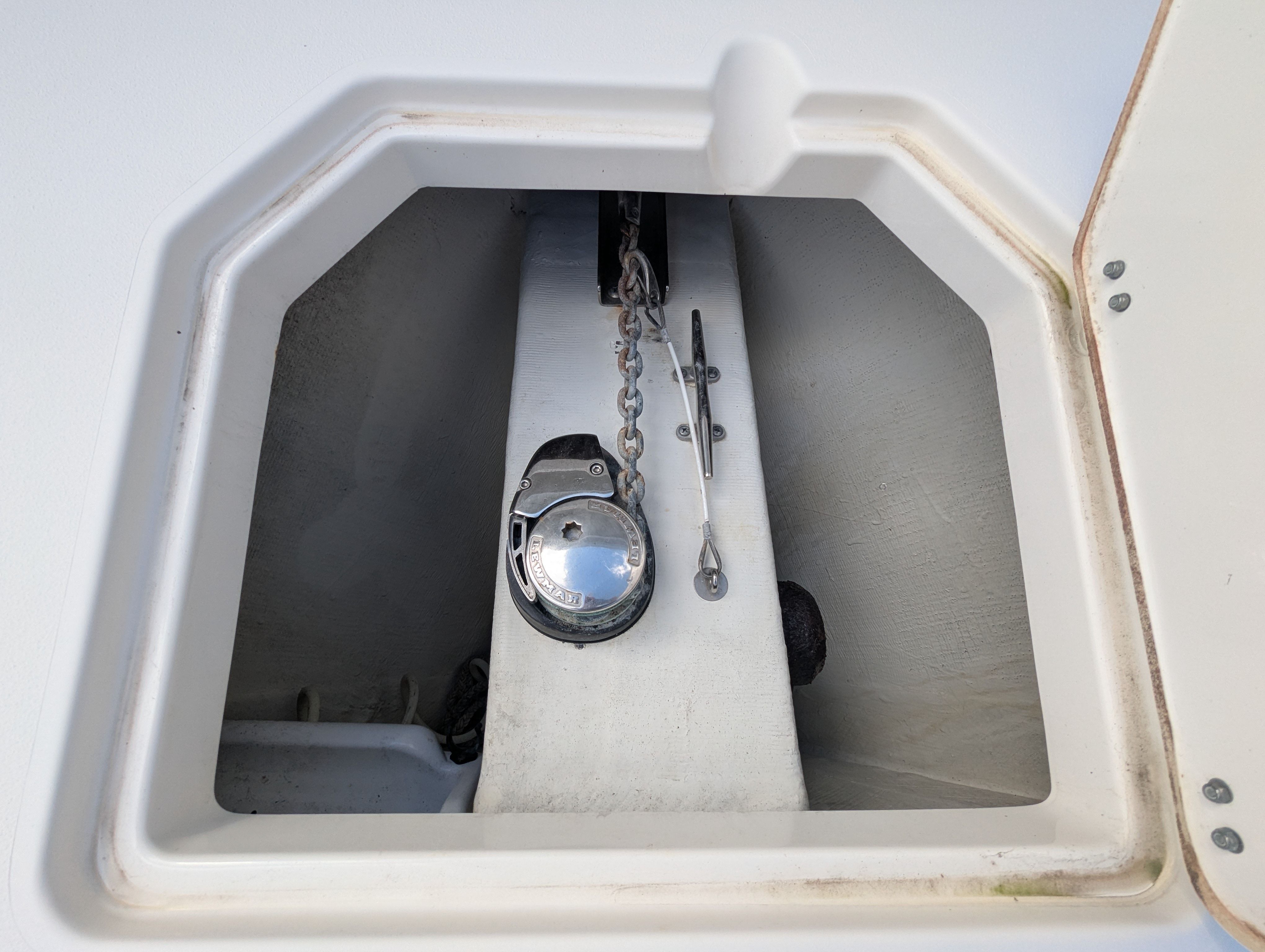 2018 COBIA 344 CC - Image 22